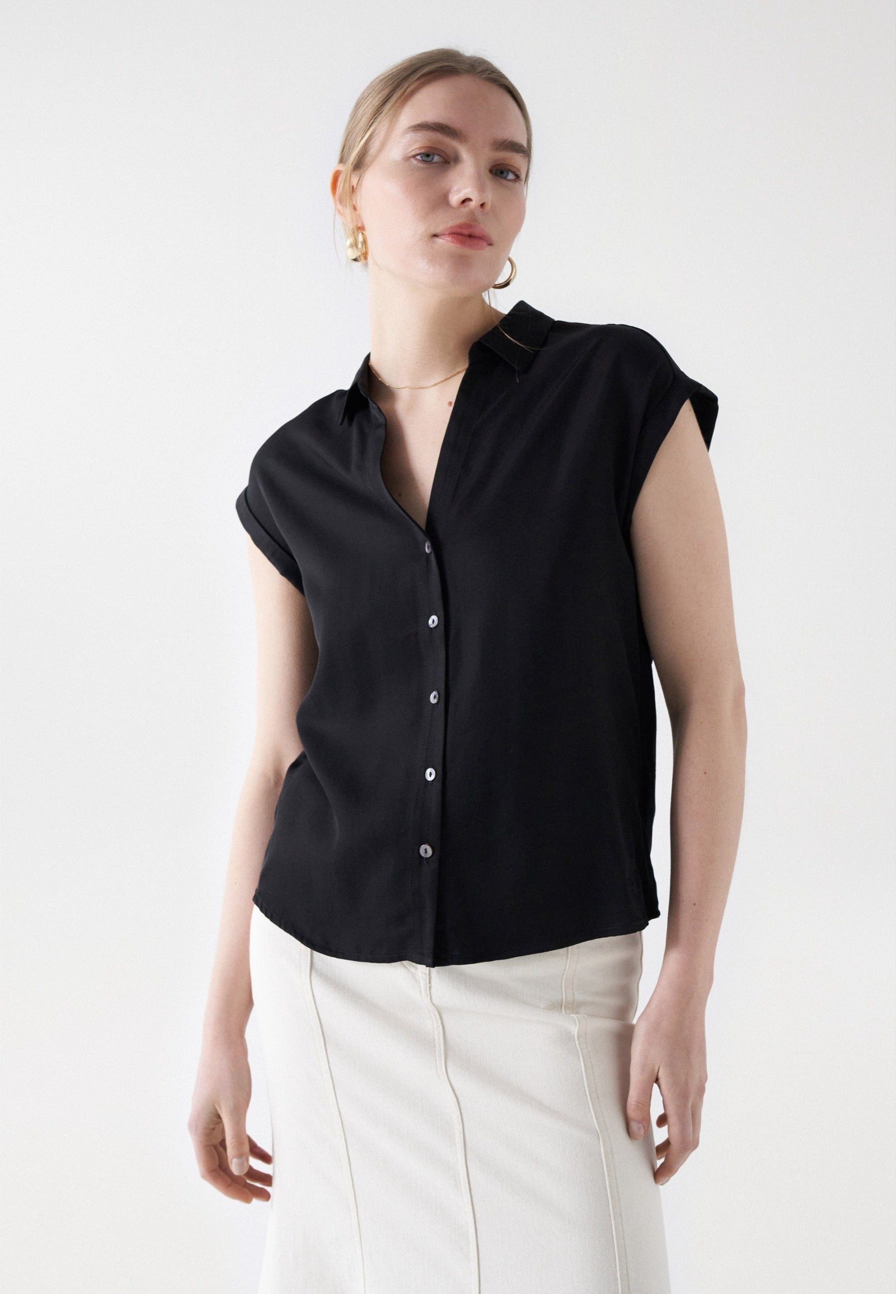 Basic Sleeveless Shirt en noir Tops Salsa Jeans   