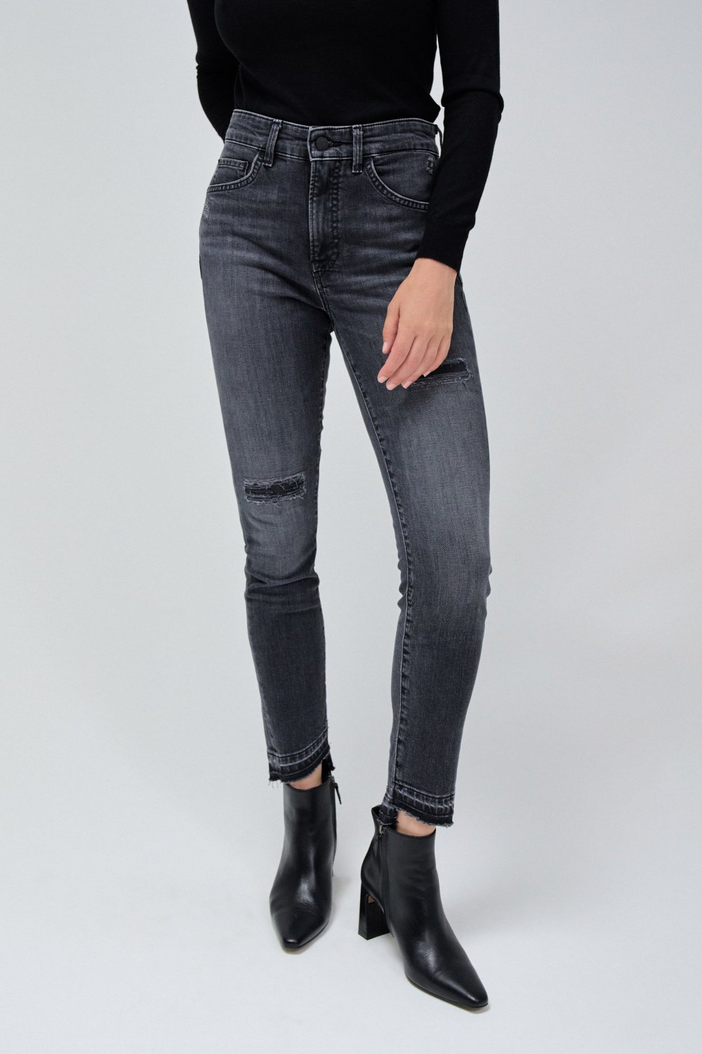 Faith Destroyed Black in Black Jeans Salsa Jeans   