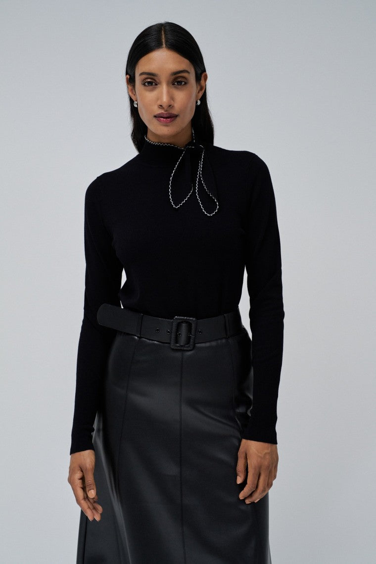 Ls Sweater With Bow Neckline in Noir Pullover Salsa Jeans   