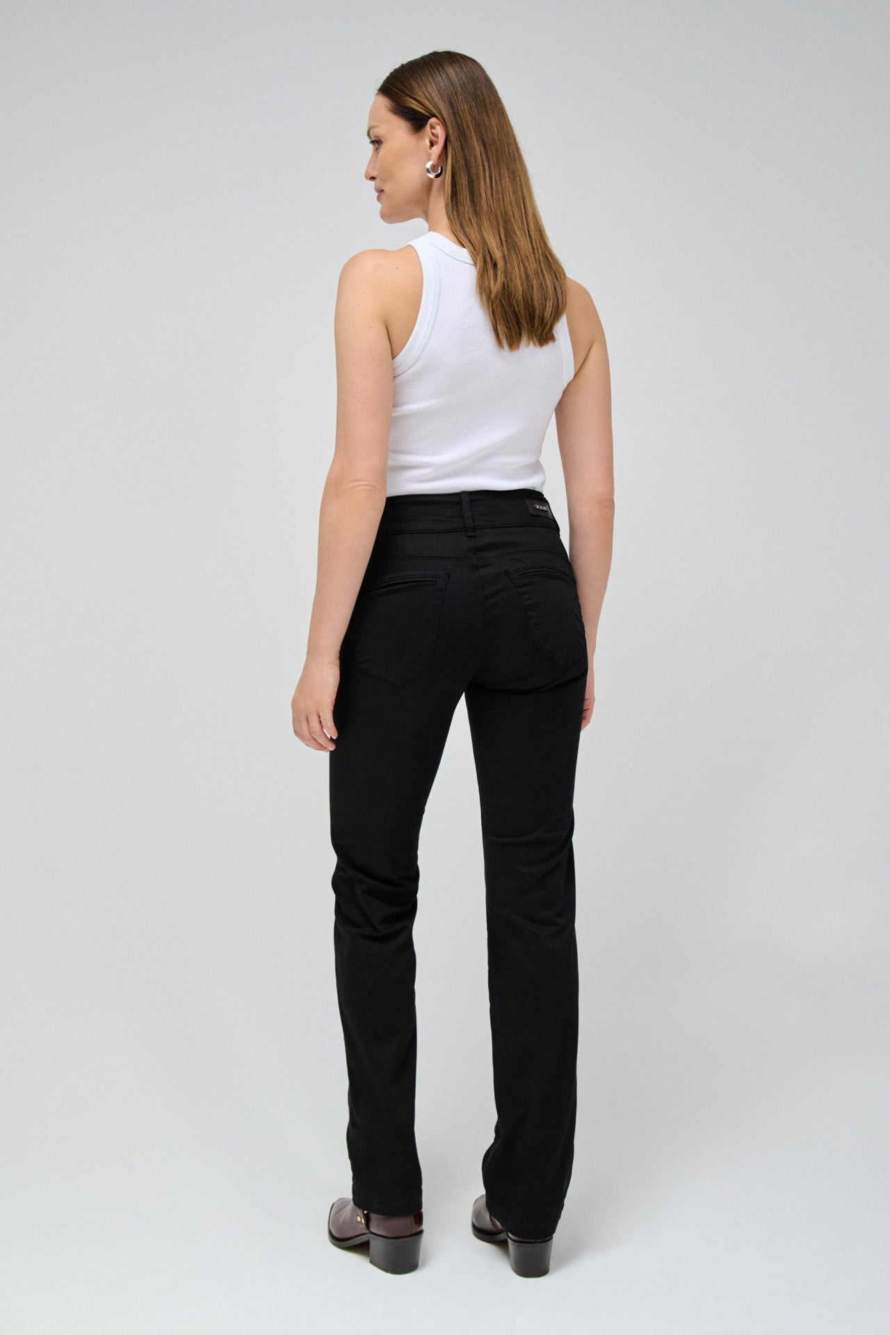 Secret Chino Straight in Black Pantalon Salsa Jeans