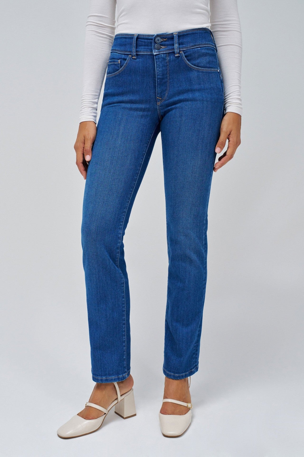 Secret Straight Medium Wash in Medium Light Jeans Salsa Jeans