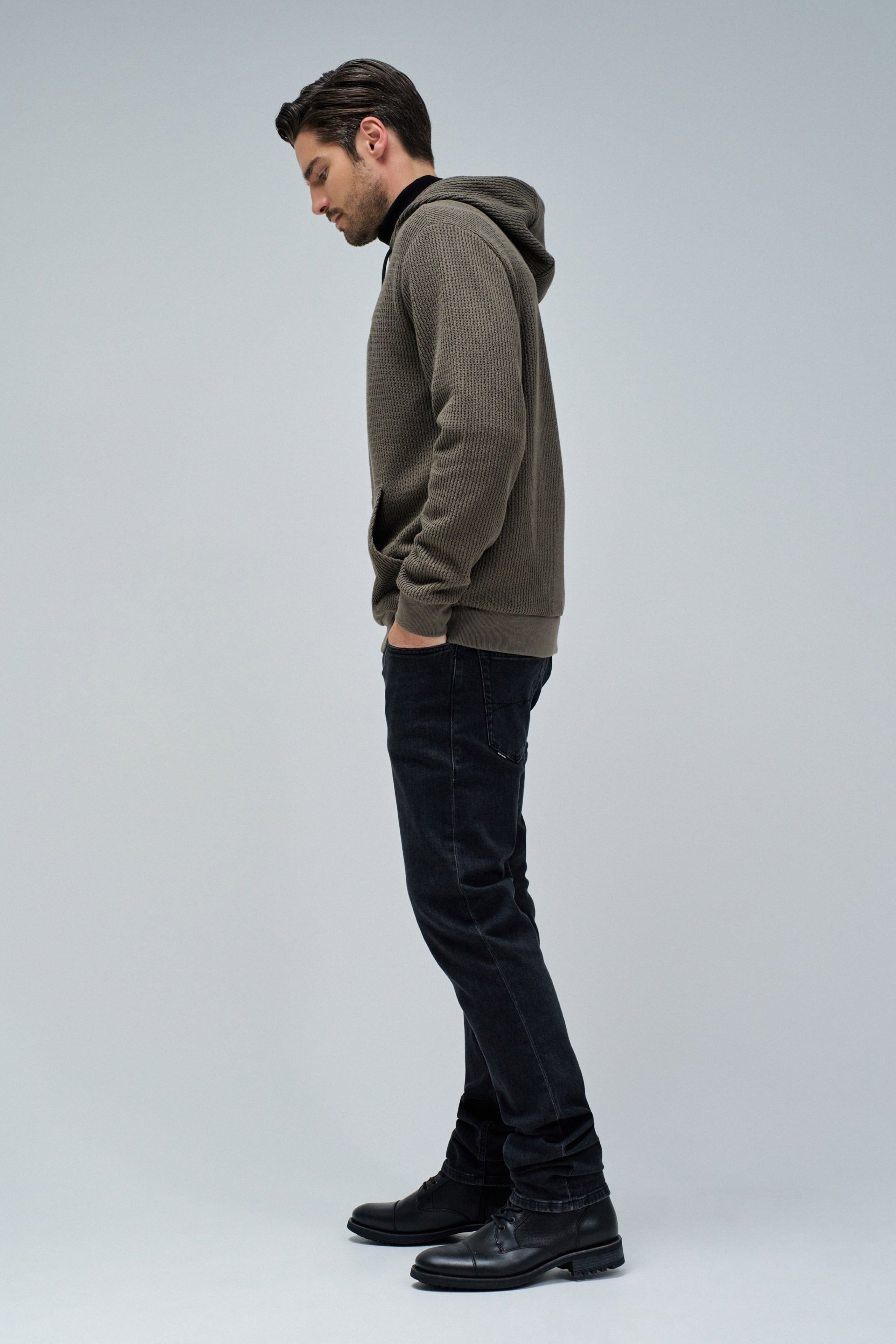 Hoodie texturé W/ Logo Patch en vert foncé