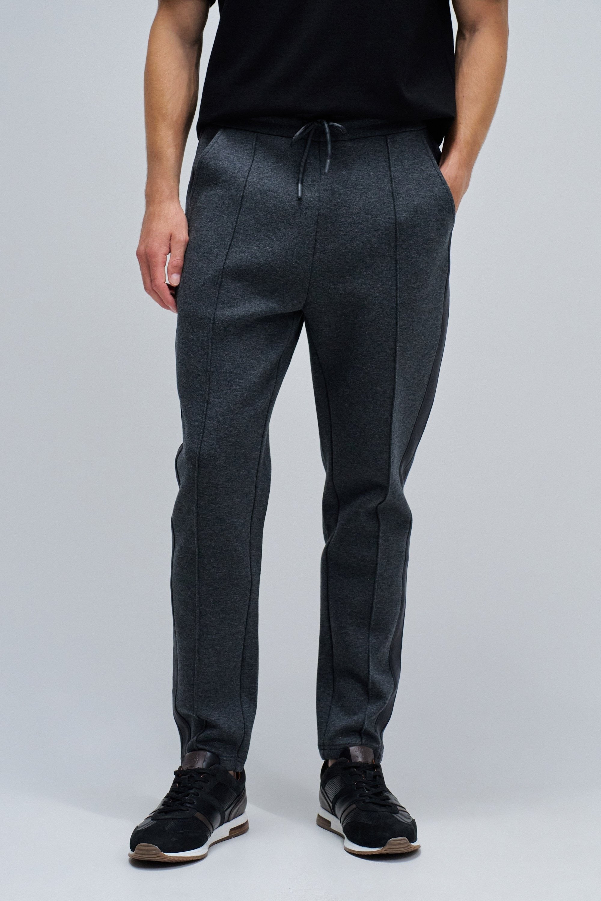 Scuba Interlock Joggers Mix Materials en gris foncé