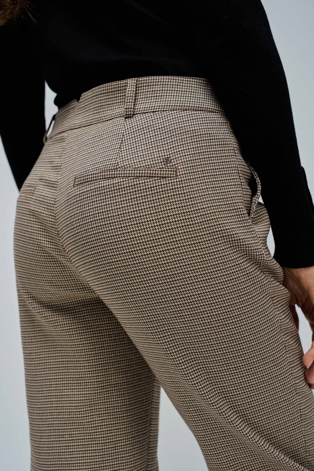 Basic High Waist Chino in Medium Brown Pantalons Salsa Jeans