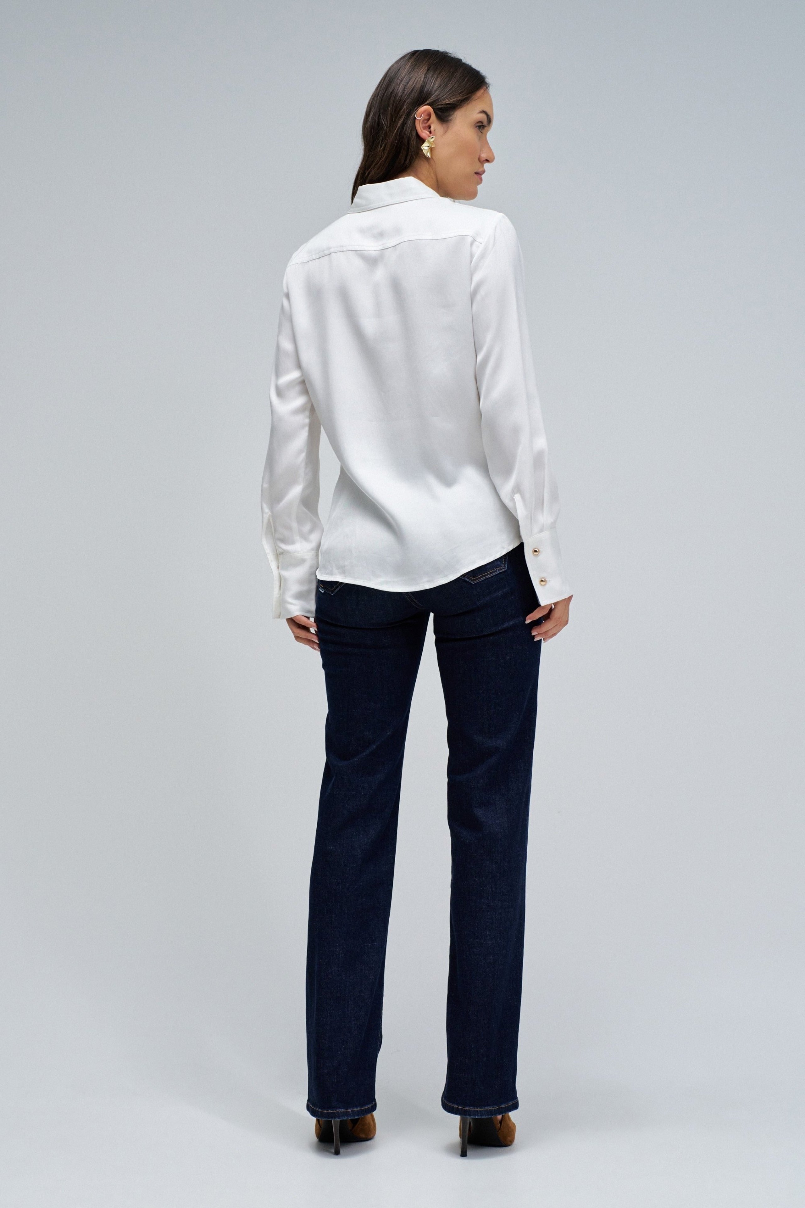 Basic Shirt W/ Gold Buttons in Light Pearl V2 Chemises Salsa Jeans