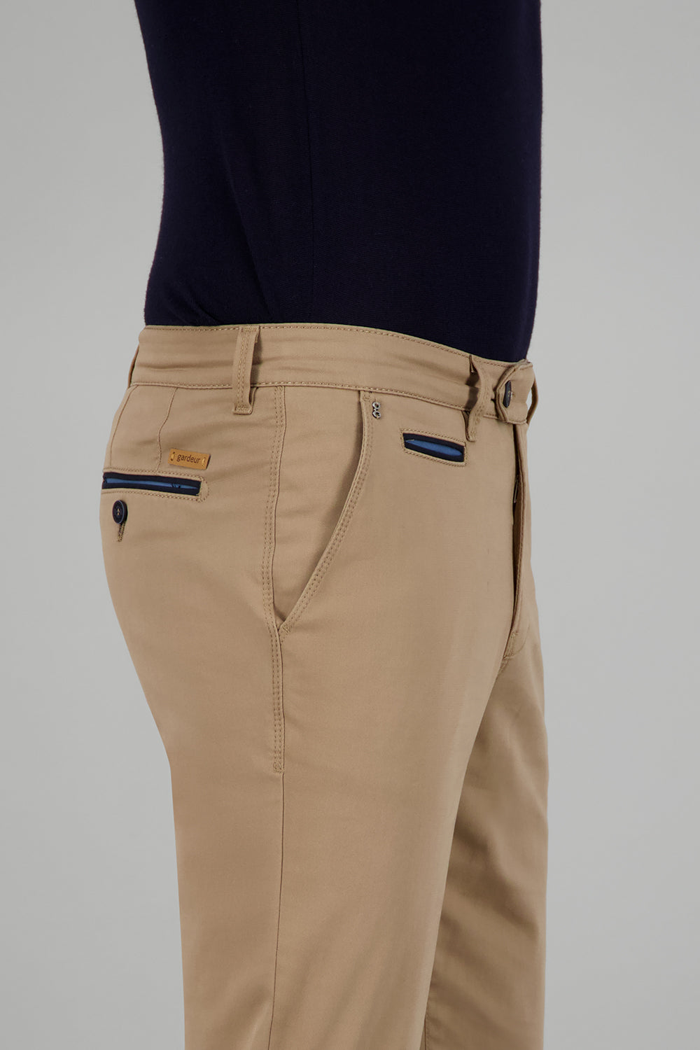 BENNY-3 Pantalon chino en sable Pantalons Gardeur