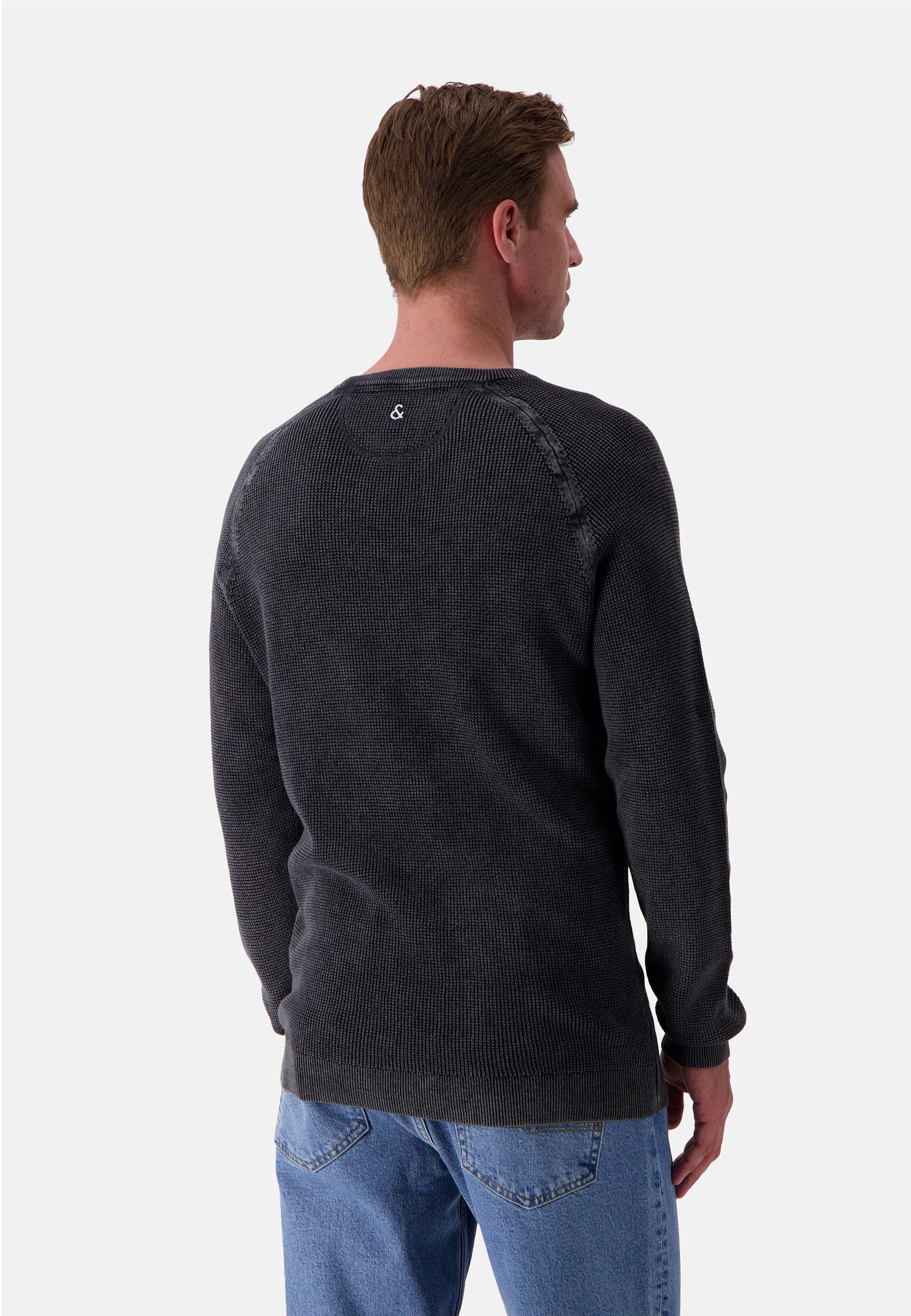 Roundneck Washed in Anthracite Pull-over Colours and Sons   