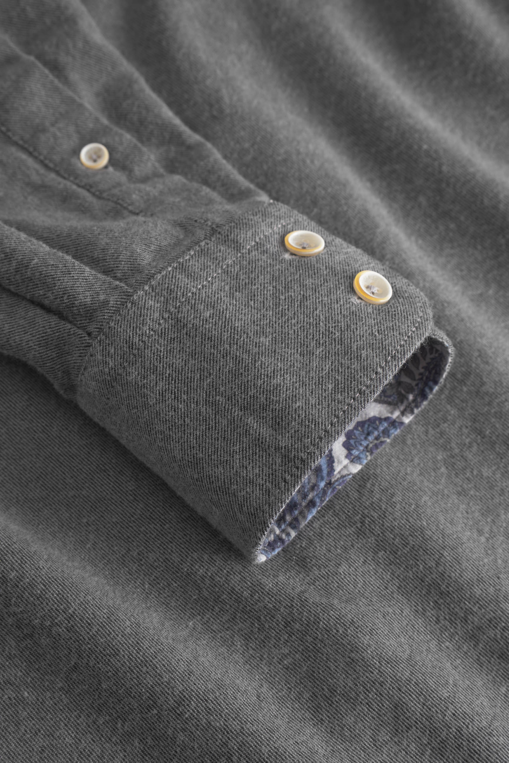 Shirt Brushed Twill in Anthracite Chemises Colours and Sons   