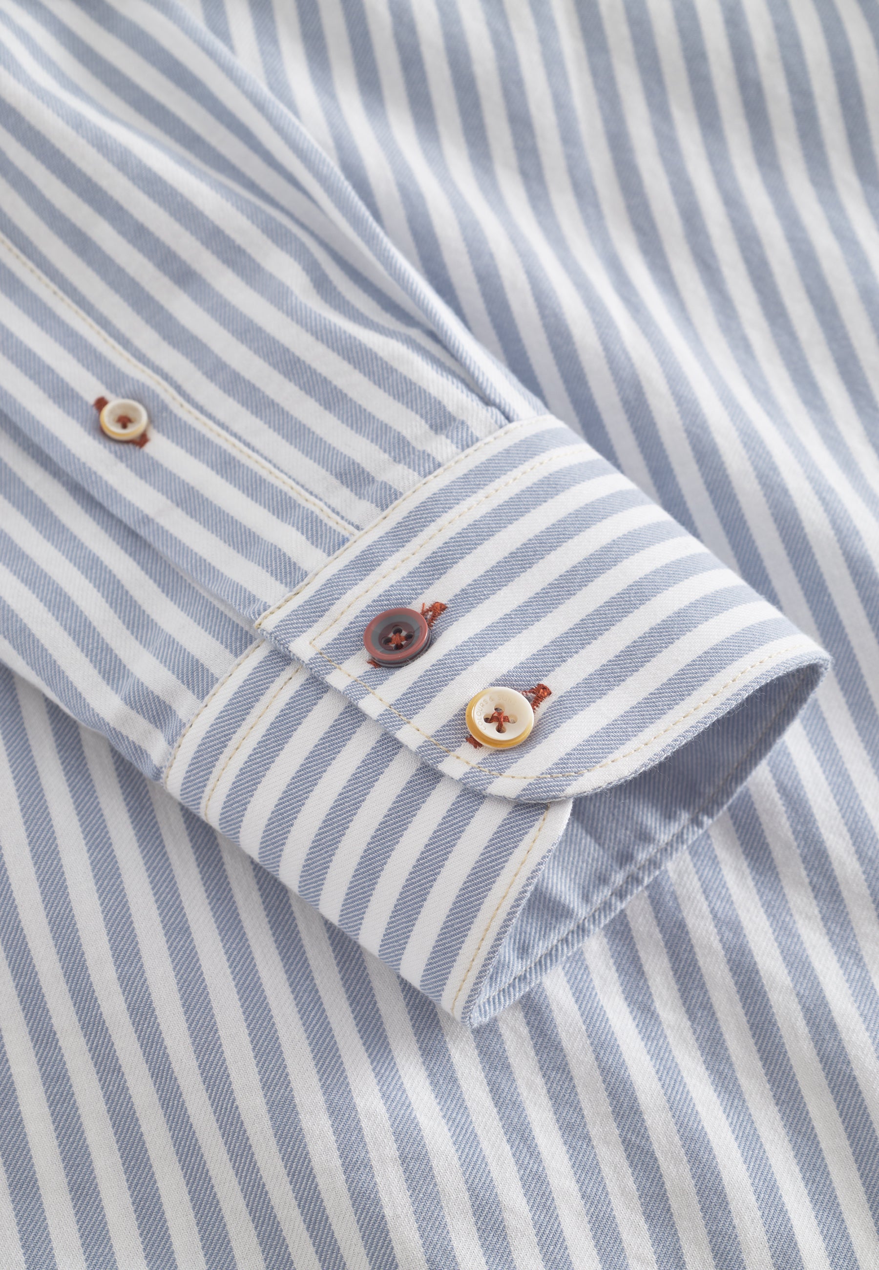 Chemise Brushed Twill Stripes dans Chemises Lake Stripes Colours and Sons   