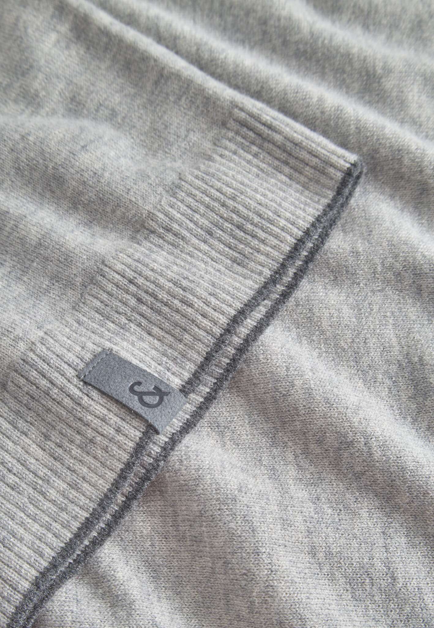 Roundneck-Merino Blend in Silver Pullover Colours and Sons