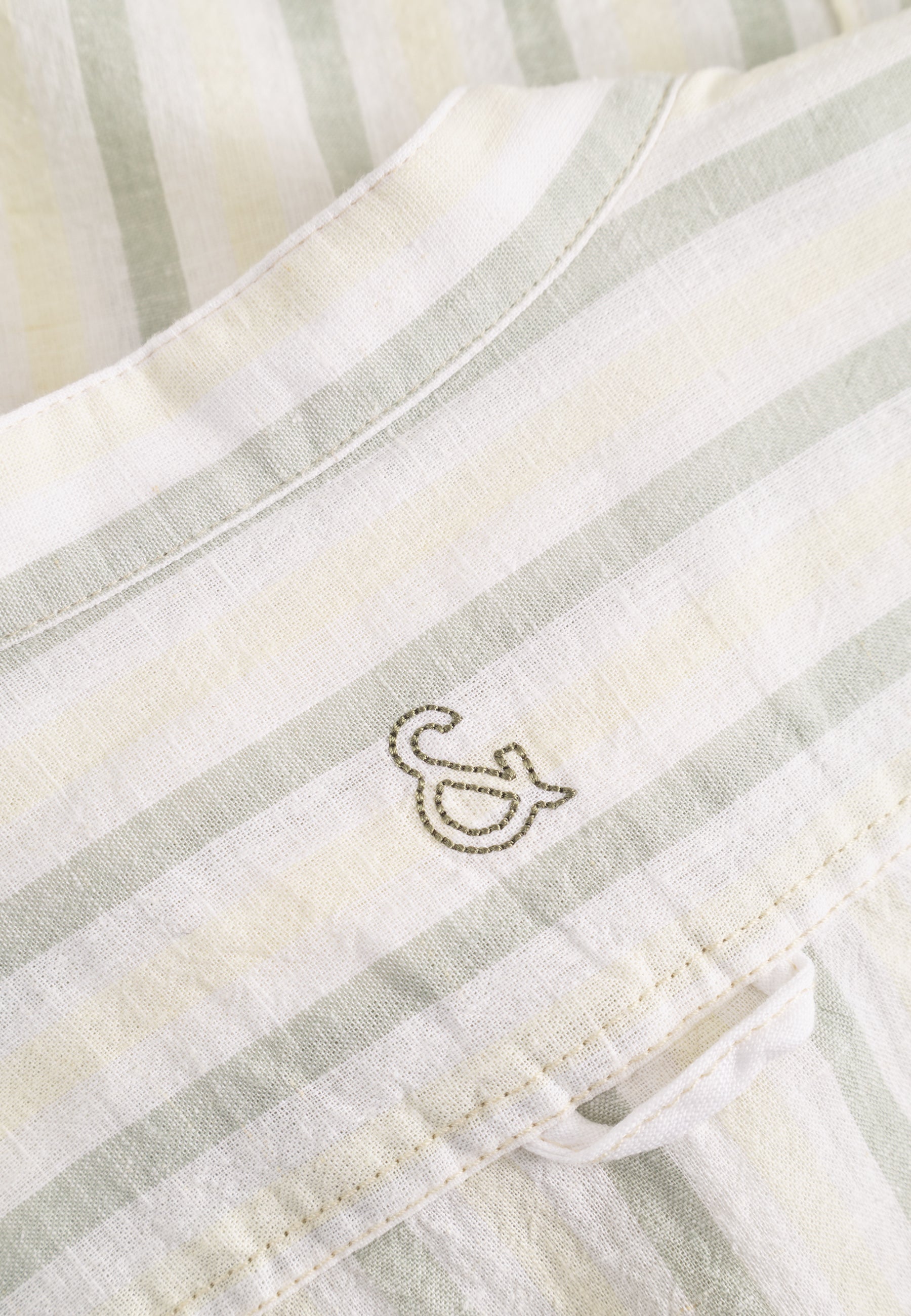 Shirt-Linen Blend Stripes in Matcha-Sake Chemises Colours and Sons