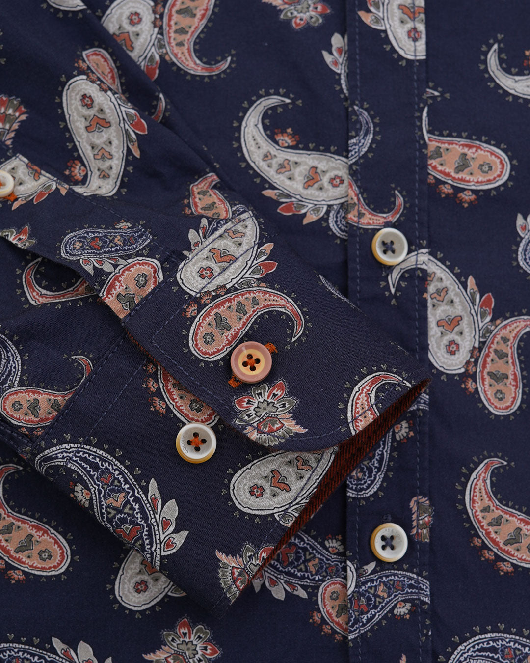 Shirt-Paisley Print dans les chemises Big Paisley Colours and Sons   