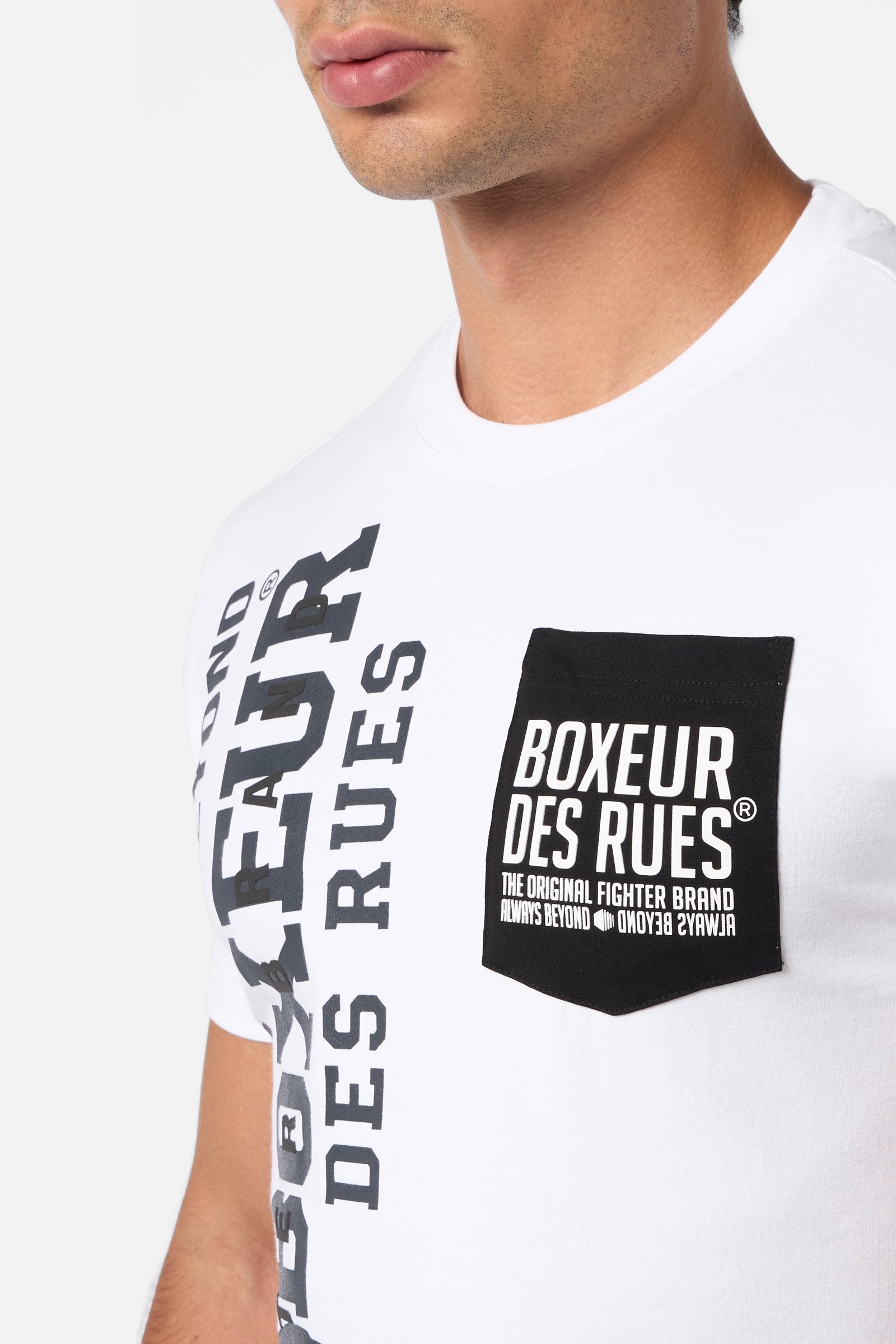 Short Sleeve Tee With Pocket en blanc T-shirts Boxeur des Rues   