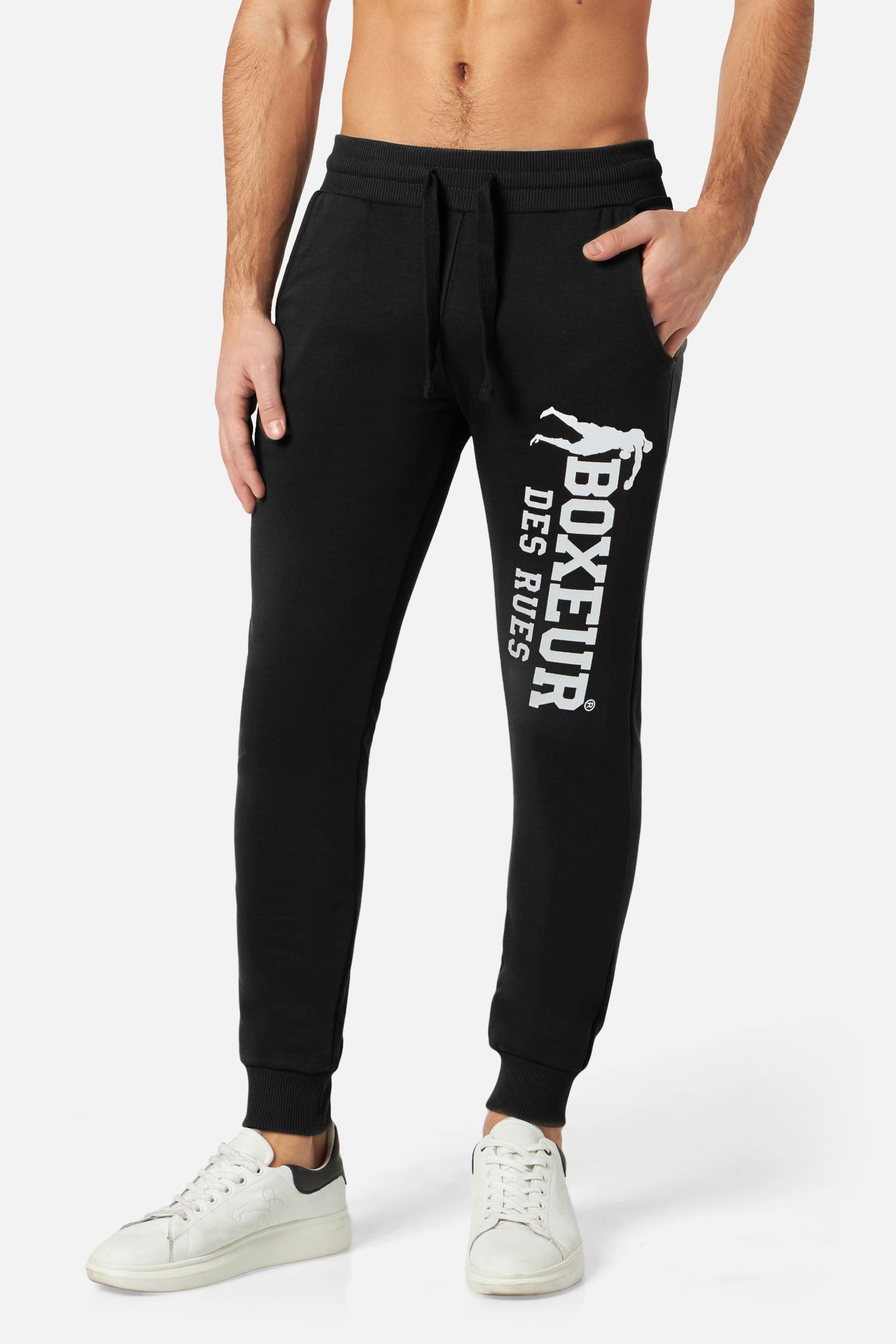 Man Long Sweatpants with Logo in Noir-Blanc Pantalon Boxeur des Rues   