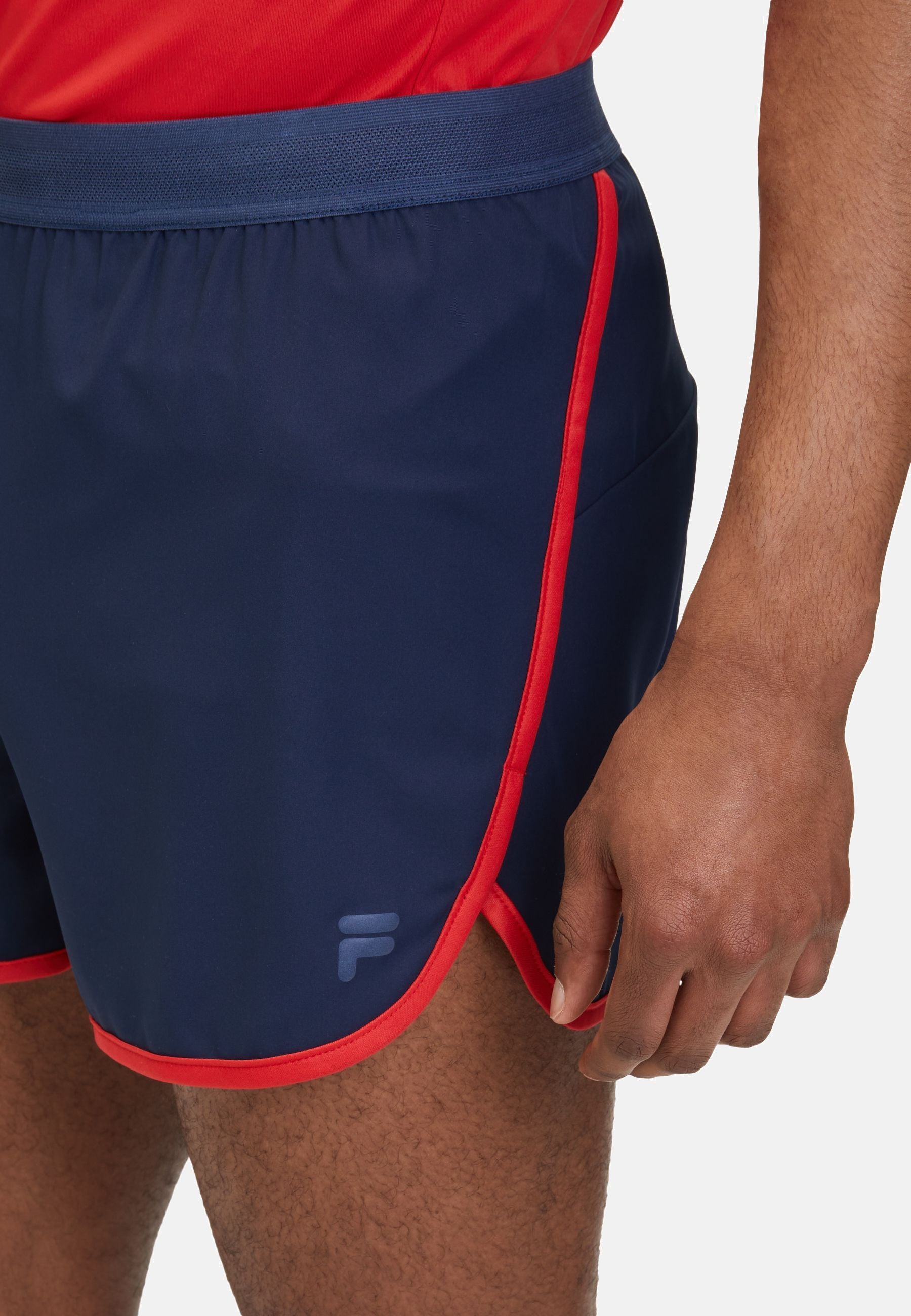 Roverto Running Short dans Black Iris Short Fila   