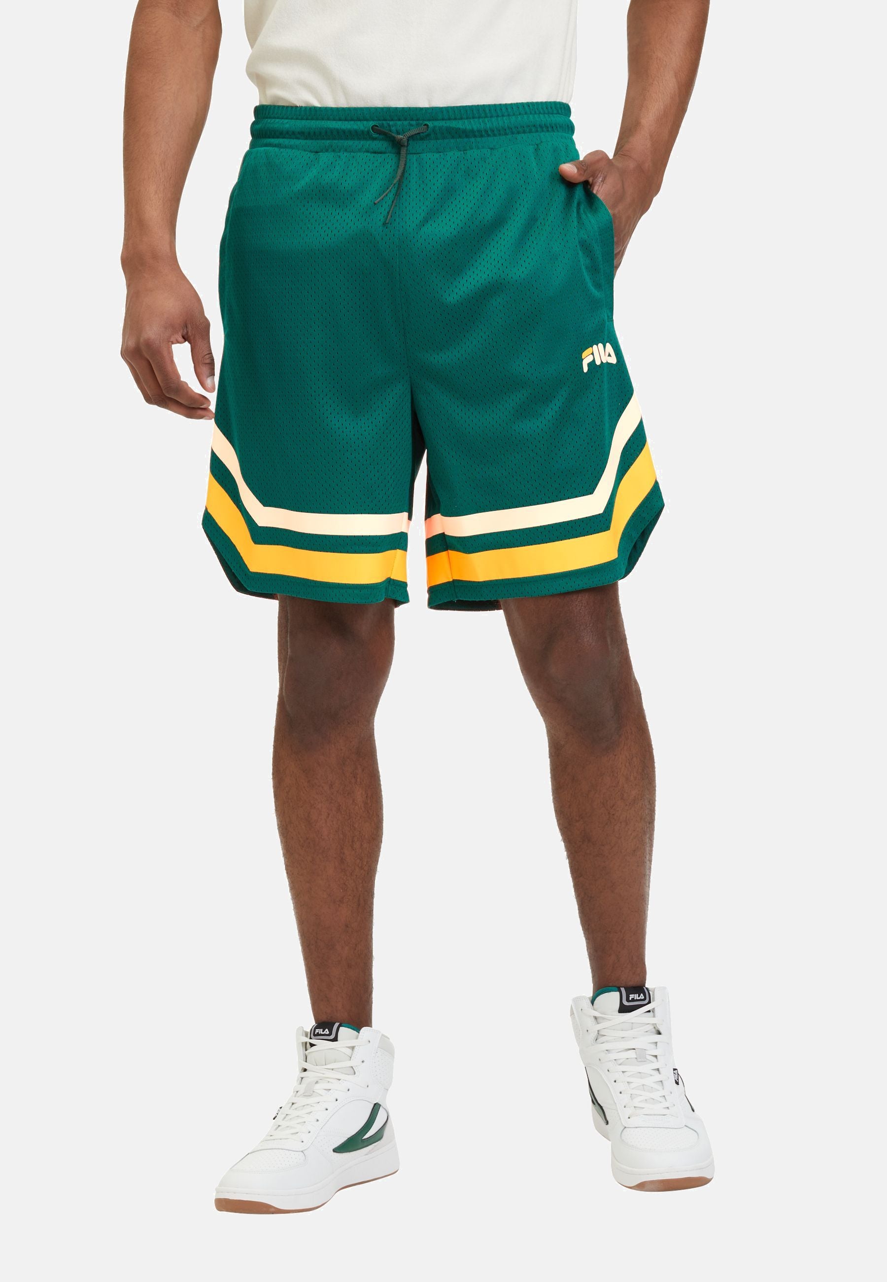 Short de baseball Lashio dans Aventurine Shorts Fila   