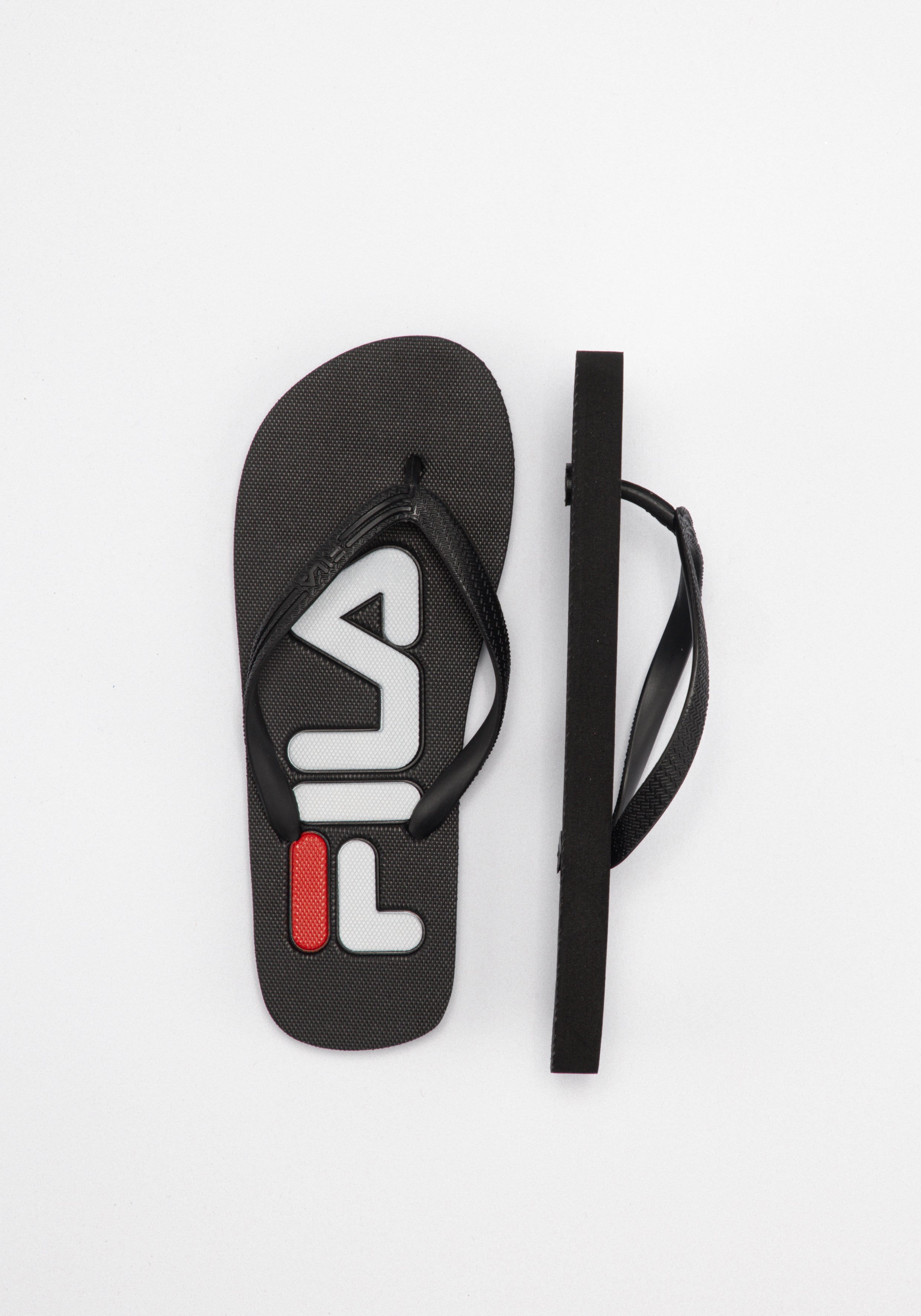 Troy Slipper Wmn dans Black Slippers Fila   