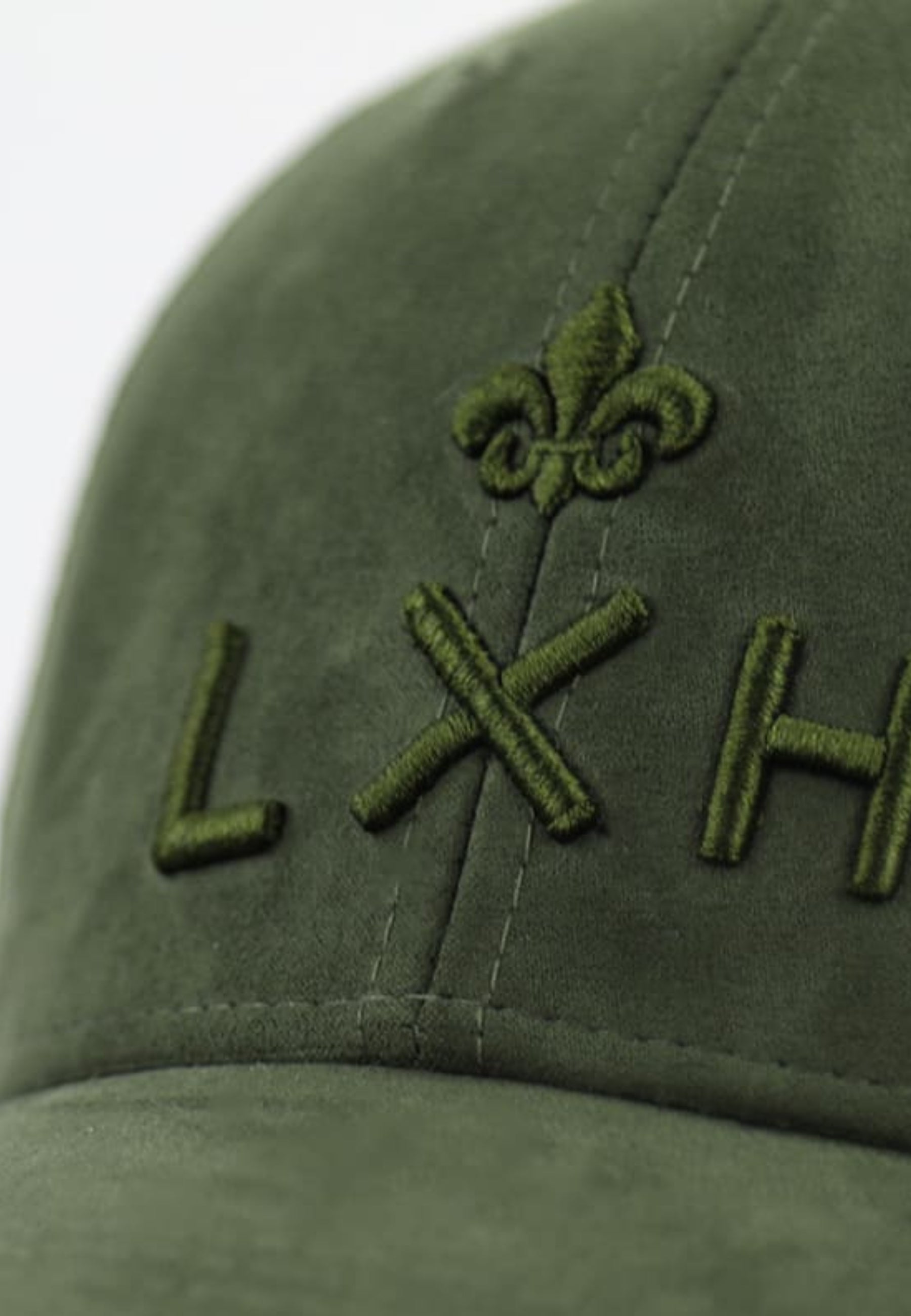 Casquette Suédine en kaki intégral Caps LXH   