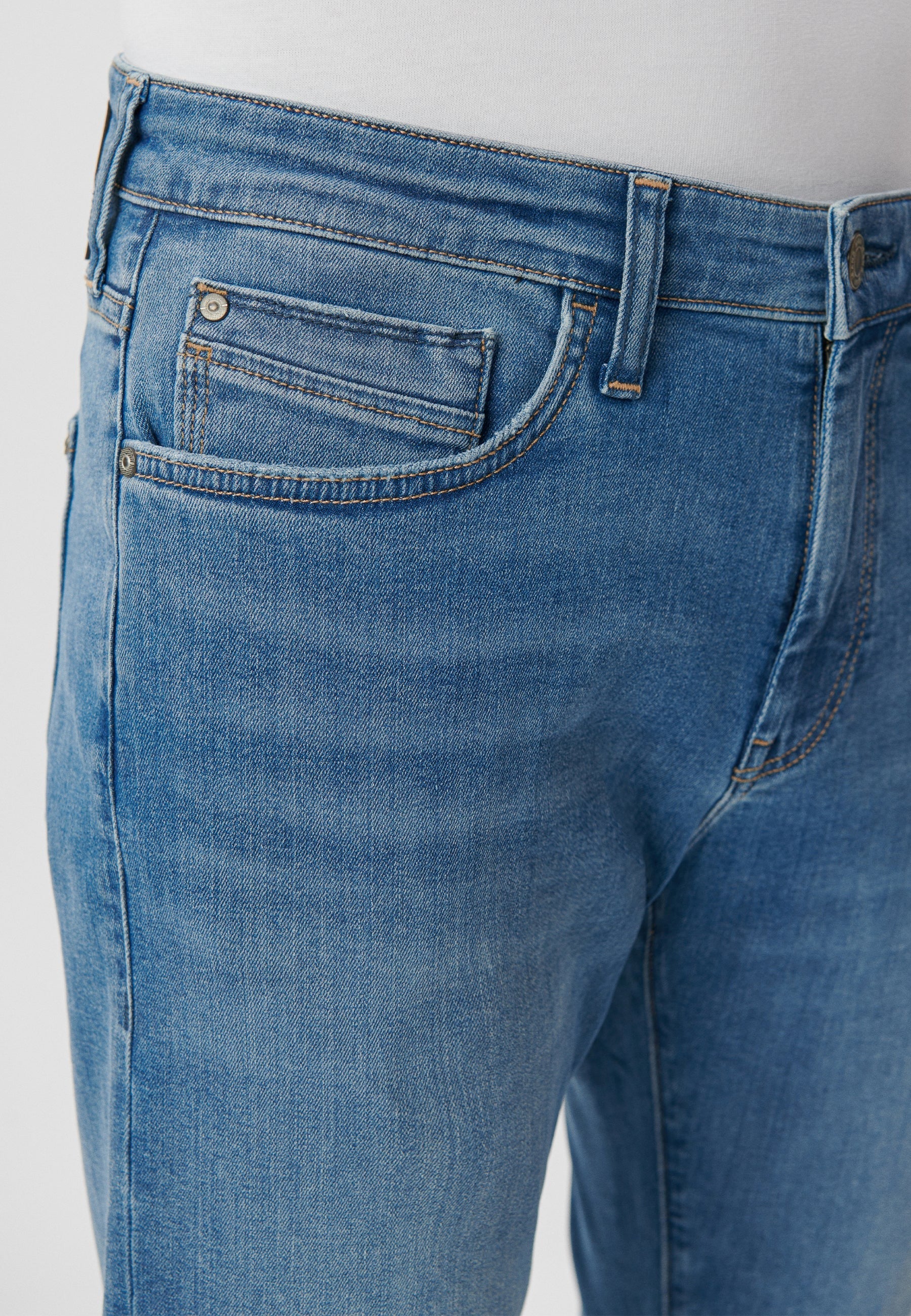 Jake en jeans Mavi légèrement usés