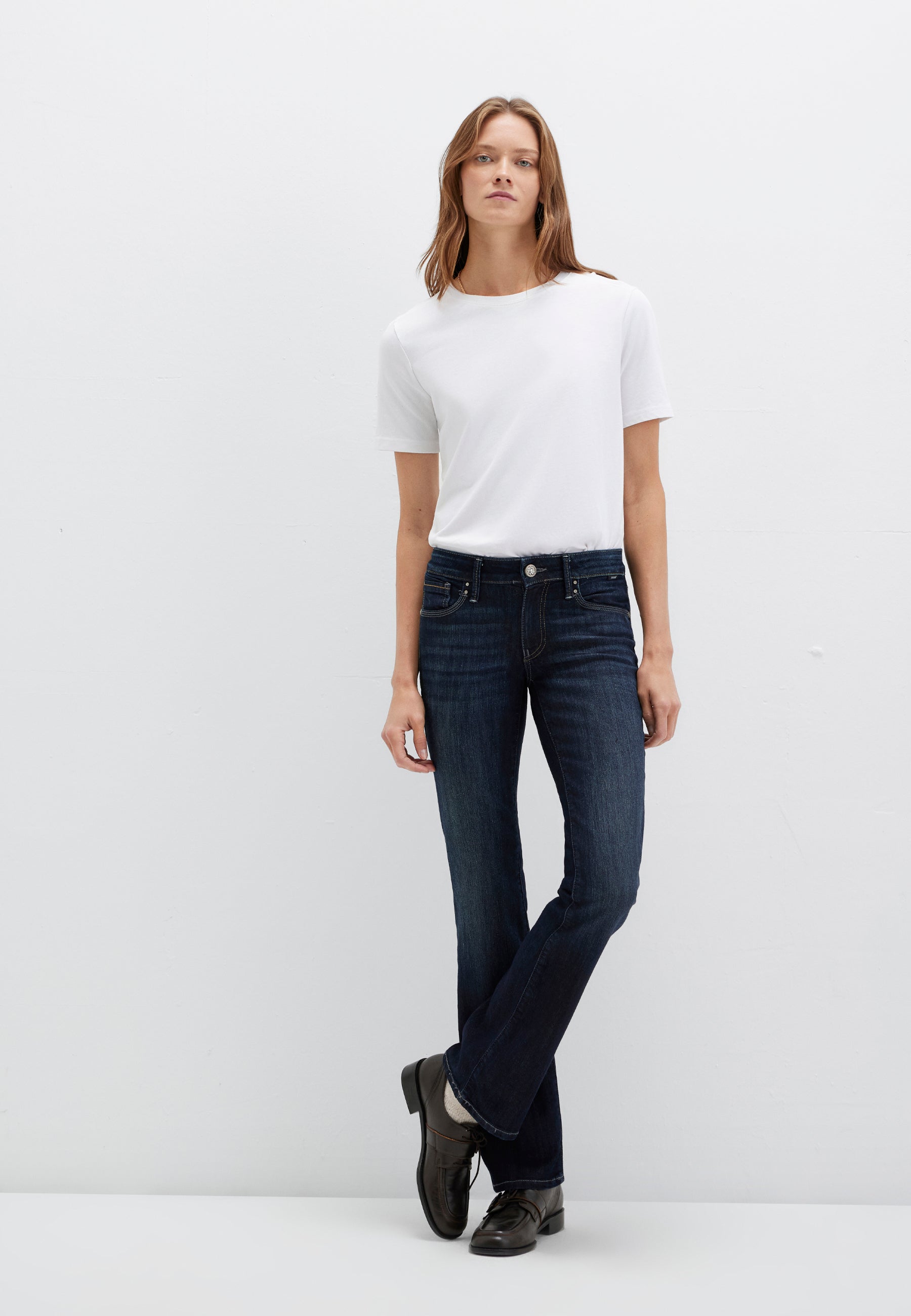 Bella Mid-Rise in Rinse Miami Stretch Jeans Mavi