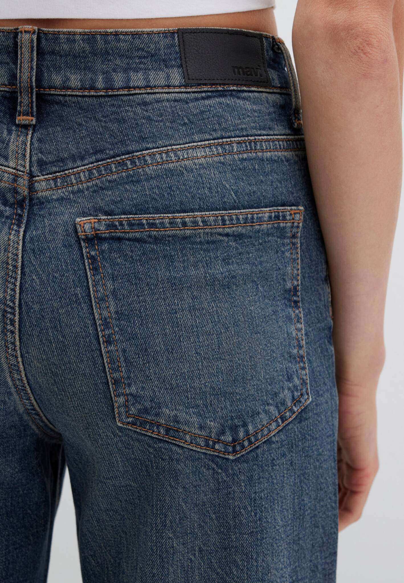 Malibu in Dark Vintage 90S Jeans Mavi