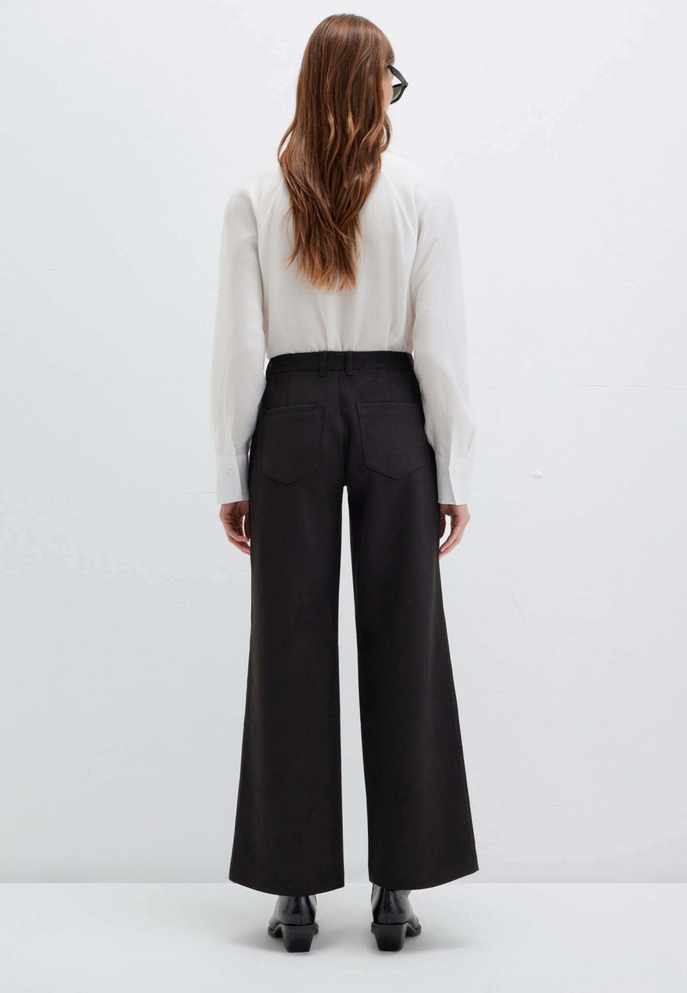 Woven Pants in Black Pantalon Mavi