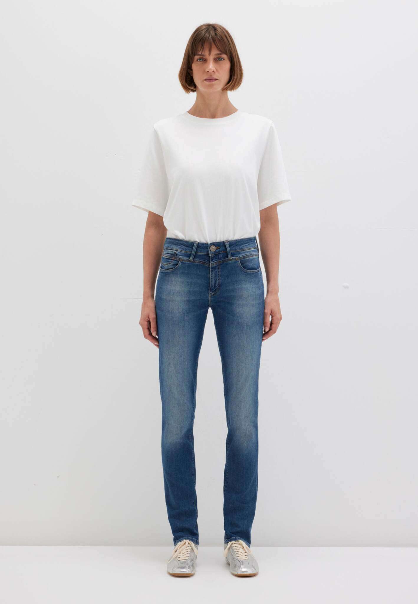 Sophie en jeans Deep Memory Fit Mavi