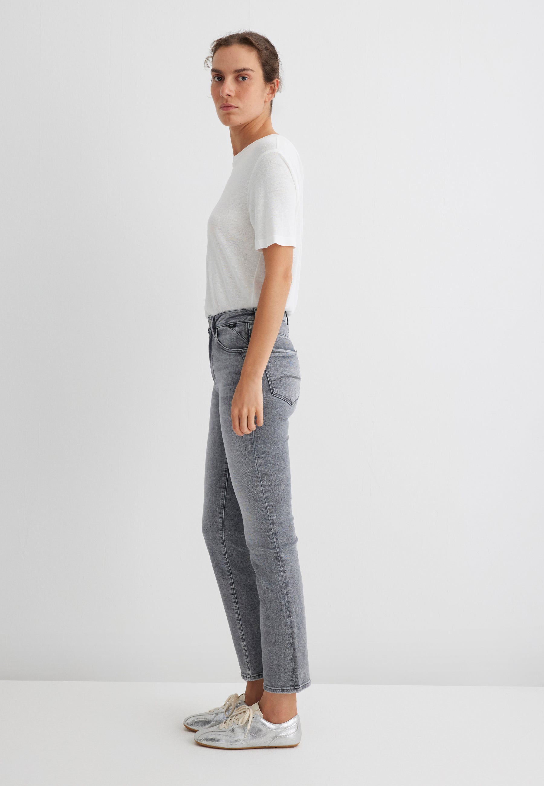 Kendra in Grey Brushed Glam Jeans Mavi