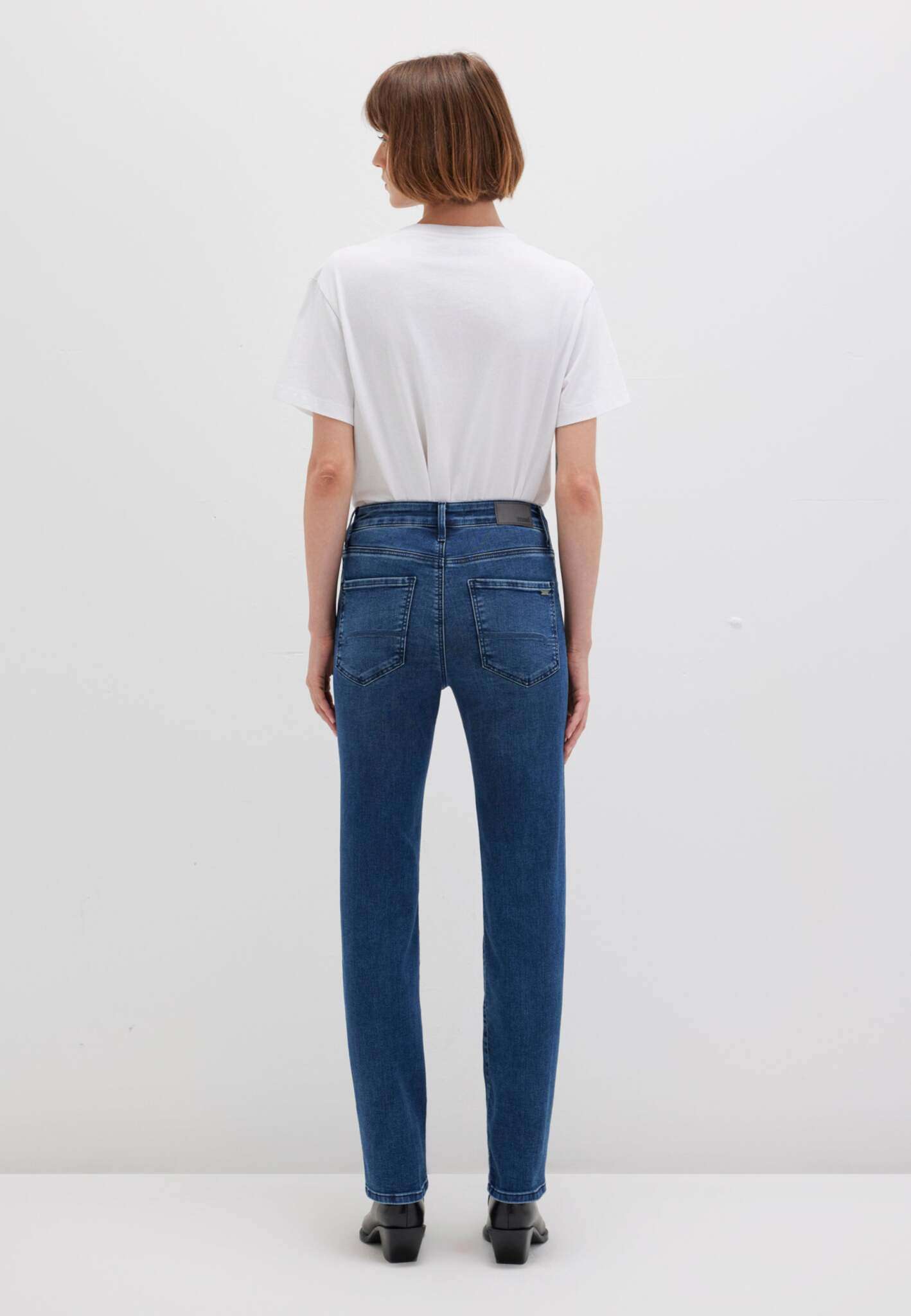 Kendra en jean Indigo Blue Sateen Str Mavi