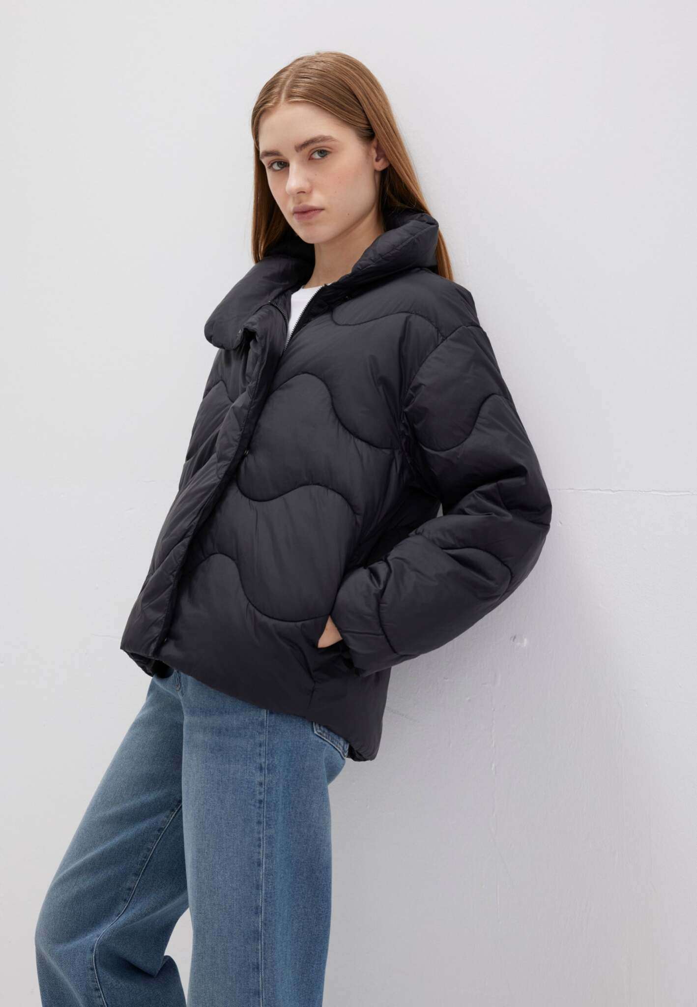 High Collar Jacket in Black Vestes Mavi