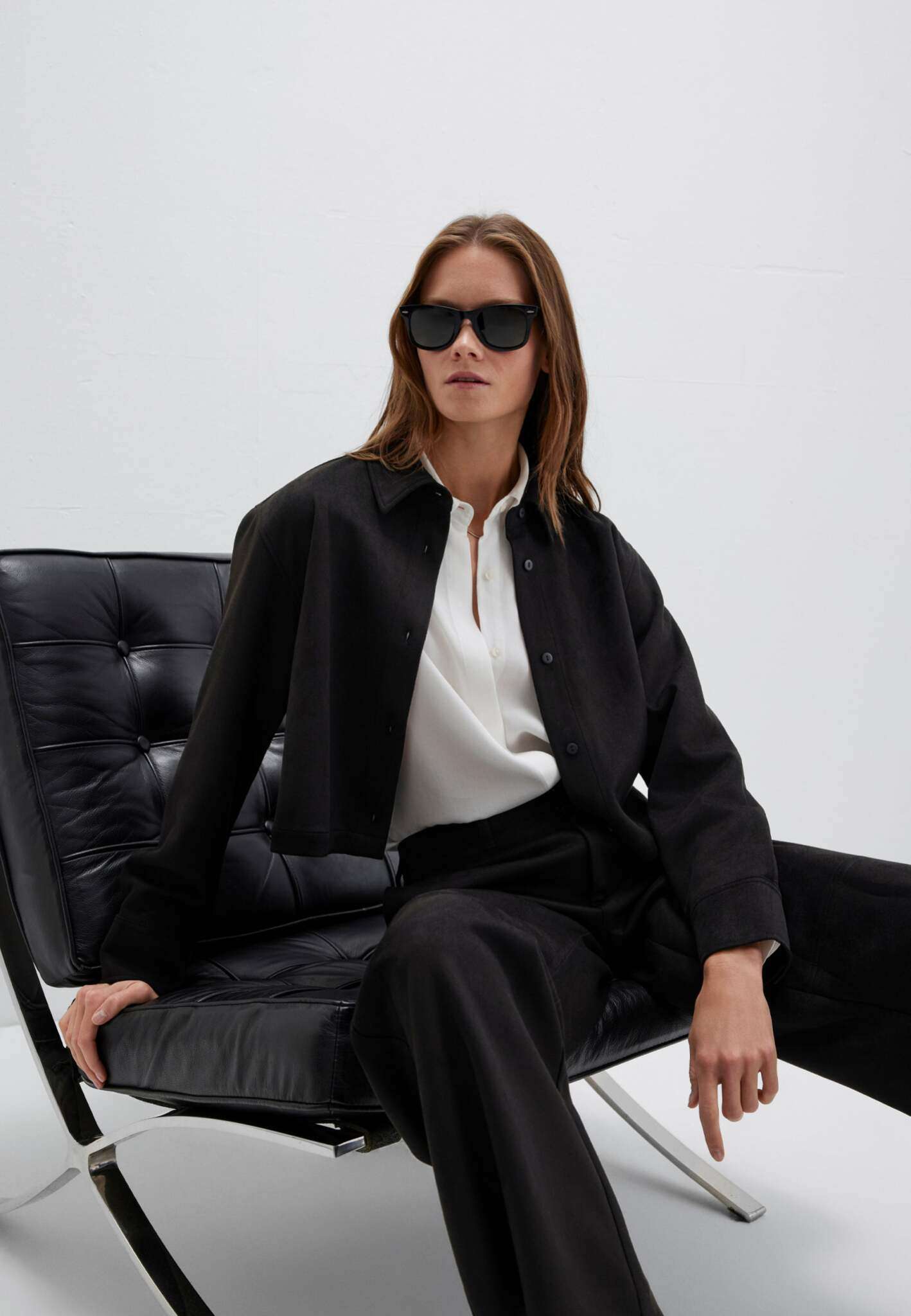 Long Sleeve Woven Shirt in Black Chemises Mavi