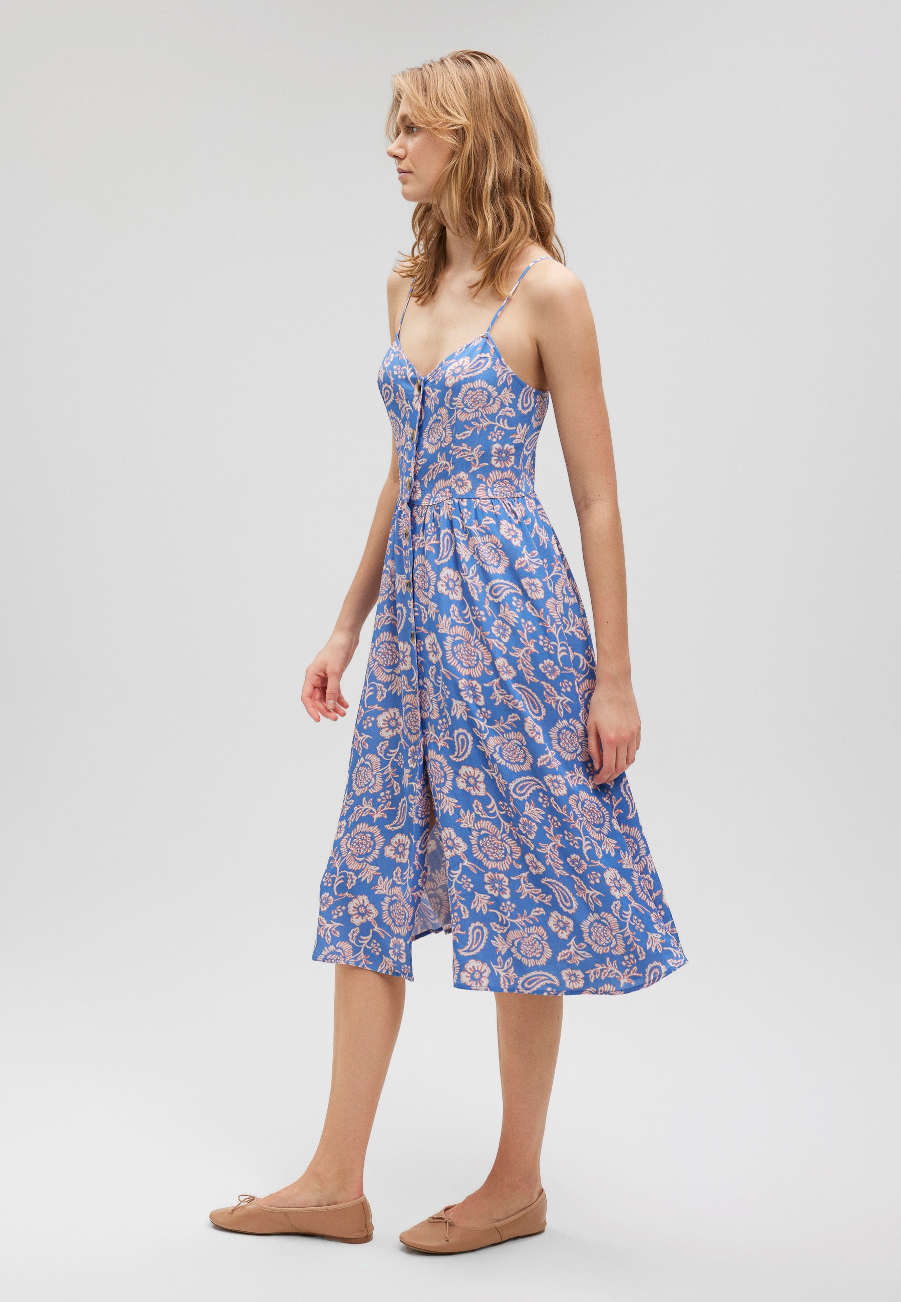 Button Up Dress in Blue Paisley Print Robes Mavi   