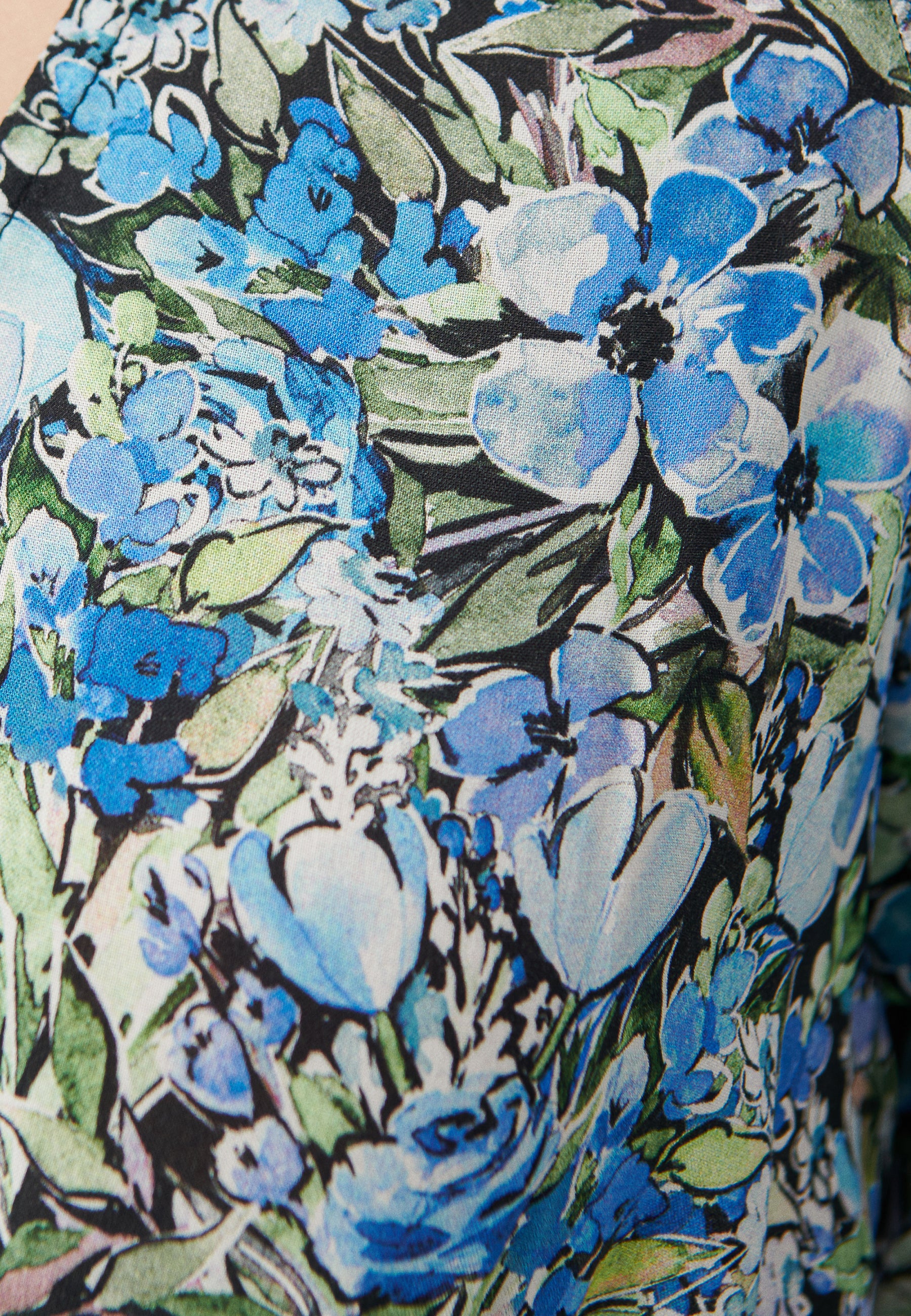 Short Sleeve Woven Dress in Blue Garden Print Robes Mavi   