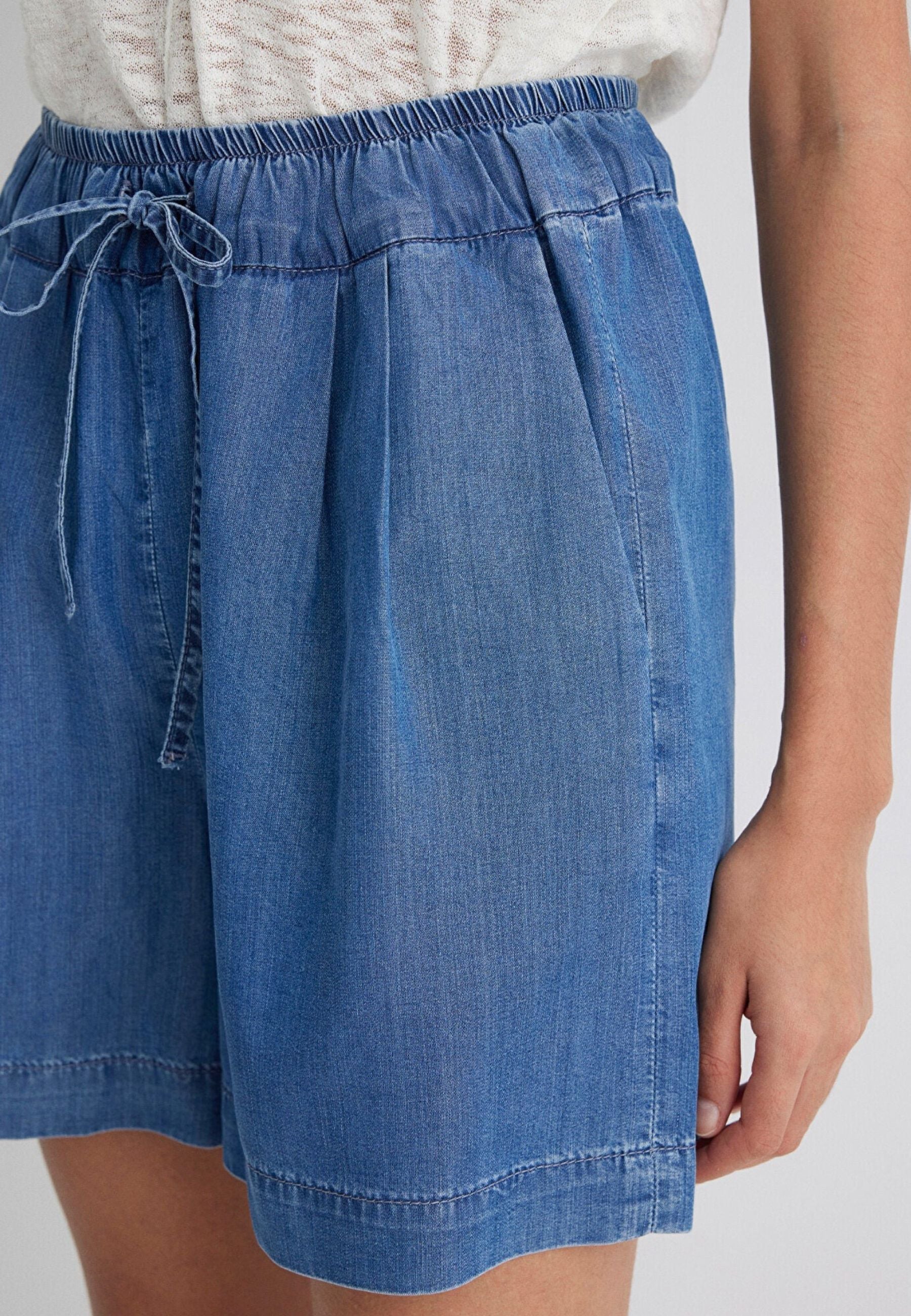 Penny en bleu moyen doré