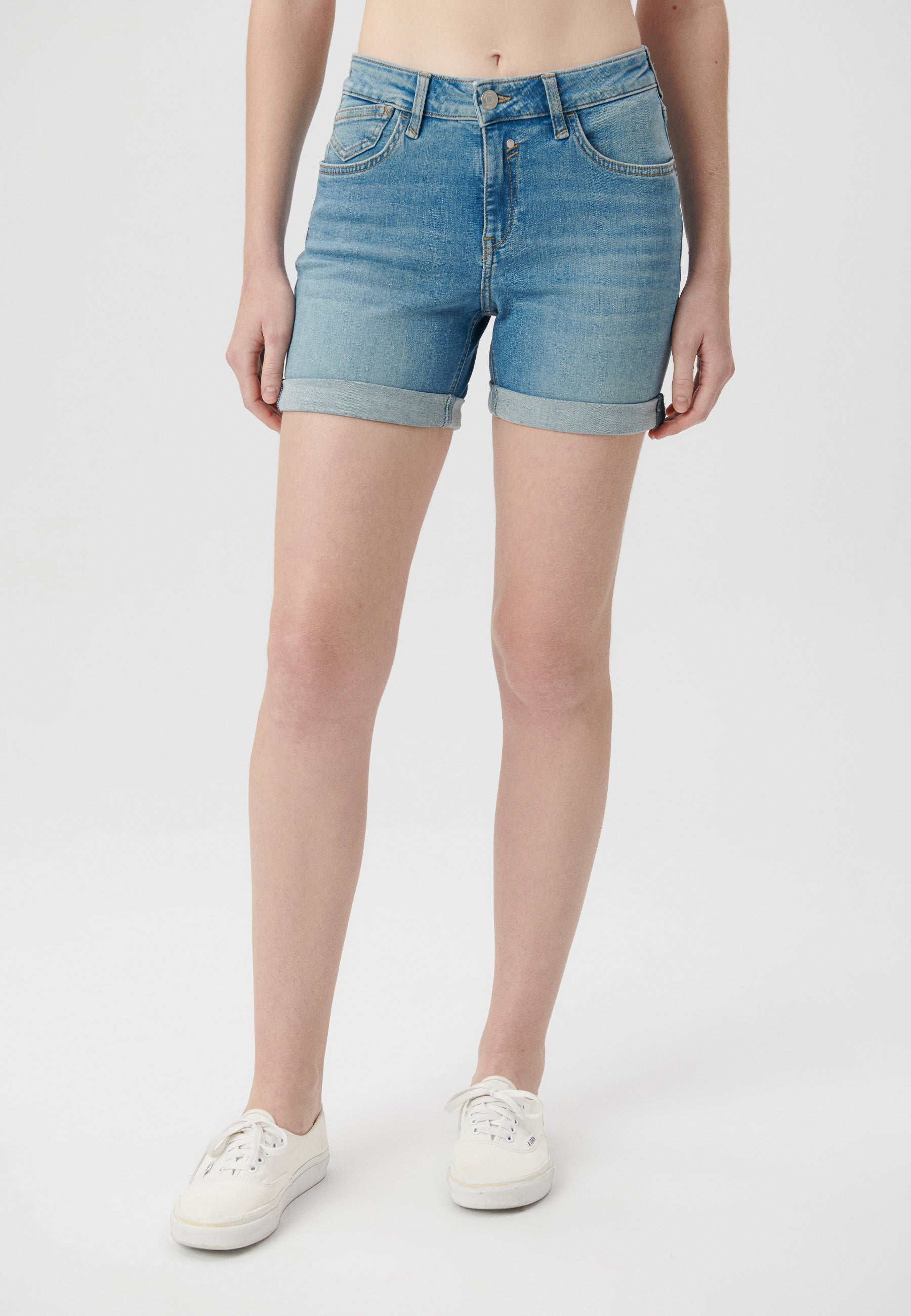 Pixie in Lt Shaded Str Short en jean Mavi   