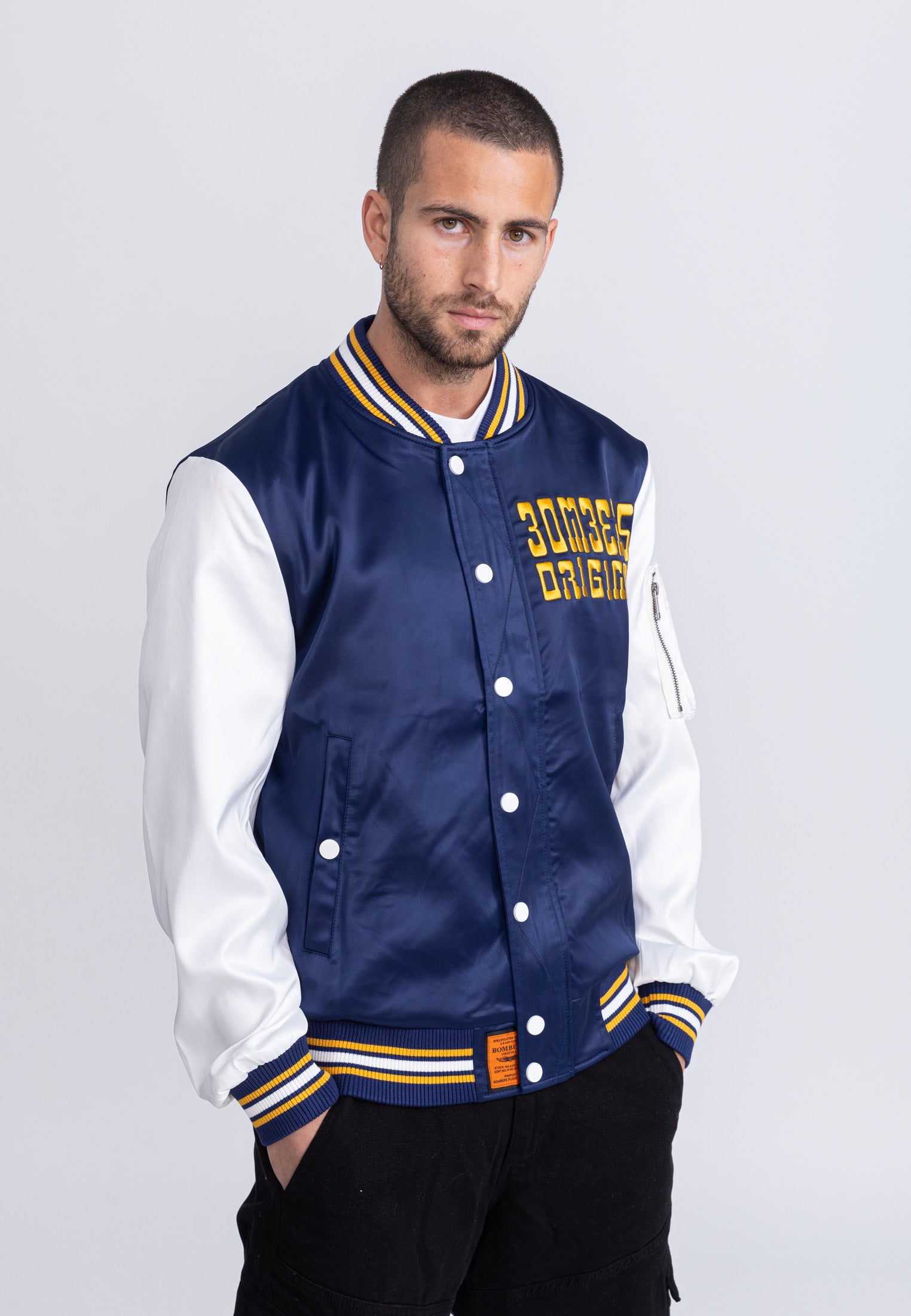 March M Bomber in Navy/White Vestes Bombers Original   