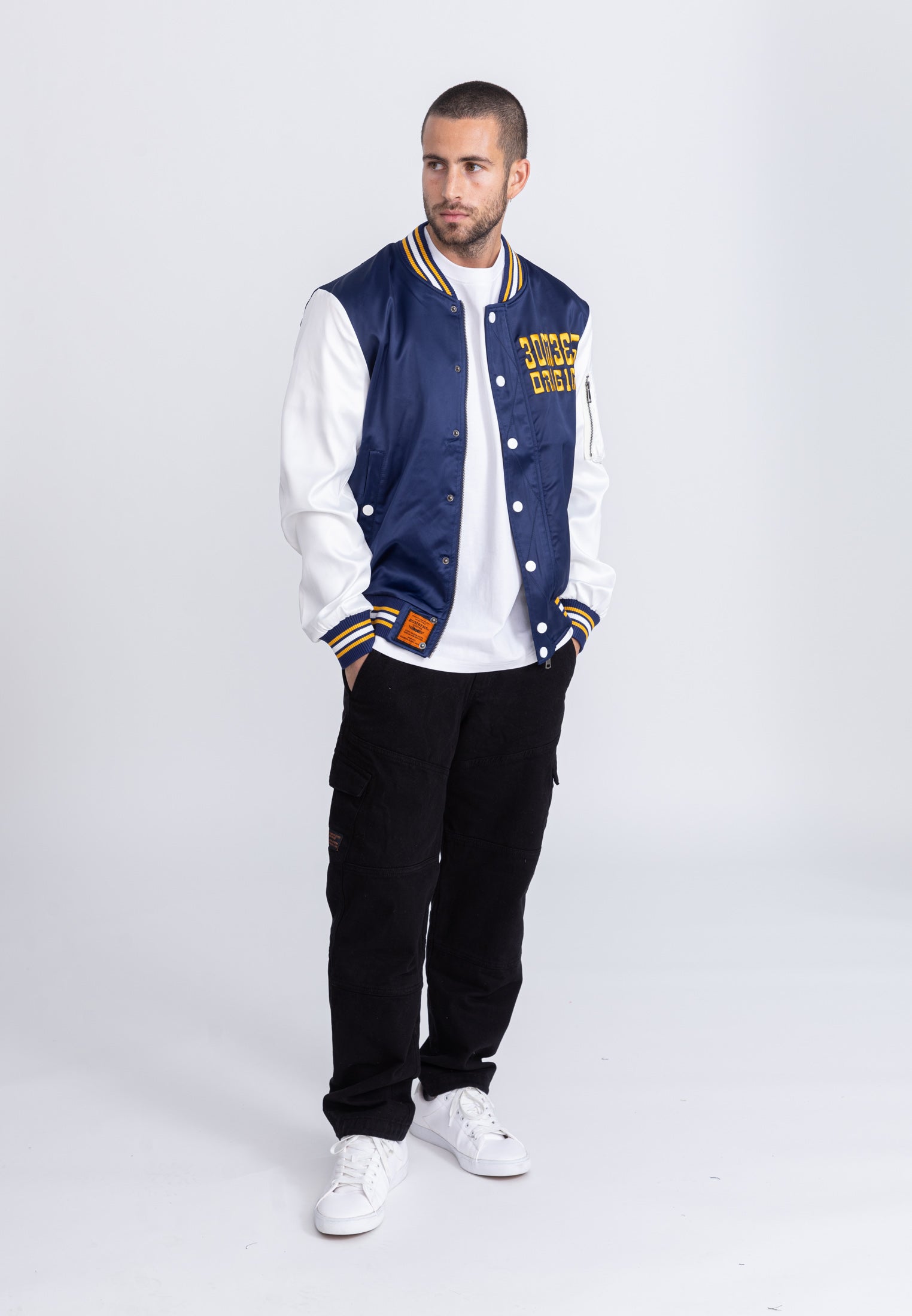 March M Bomber in Navy/White Vestes Bombers Original   