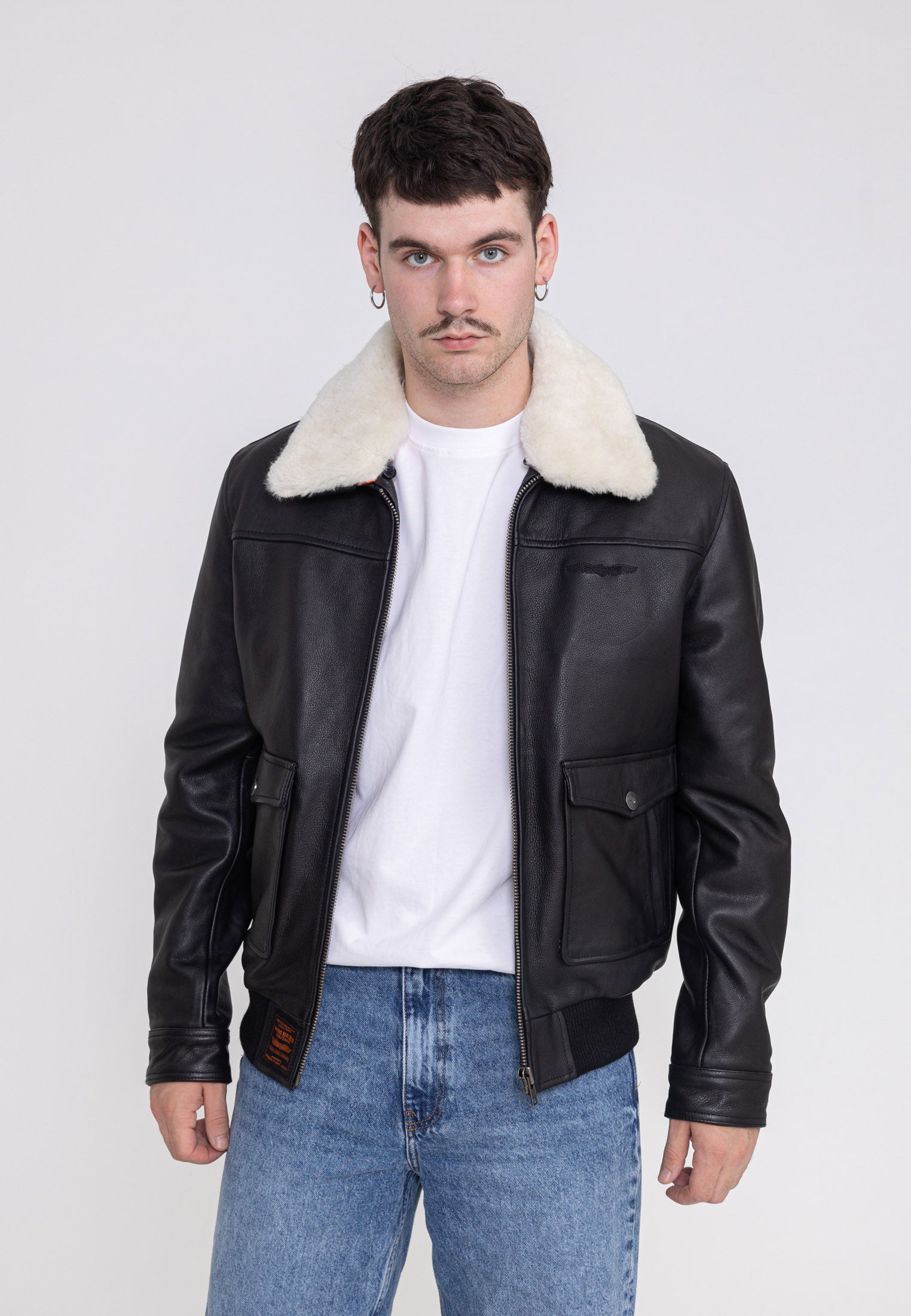 Maverick-M in Black Vestes Bombers Original