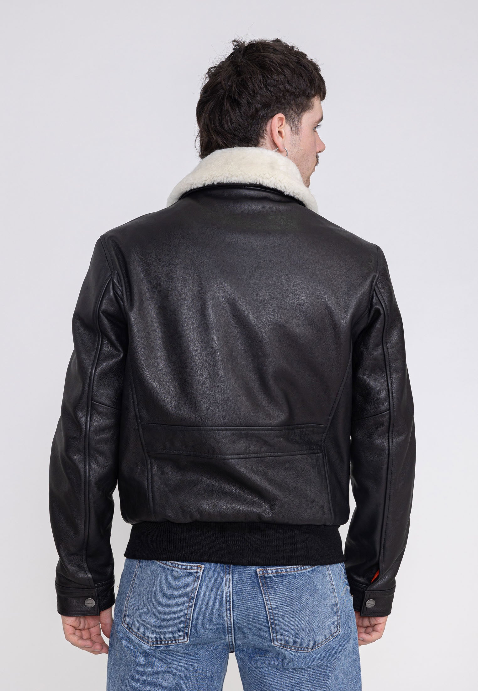 Maverick-M in Black Vestes Bombers Original