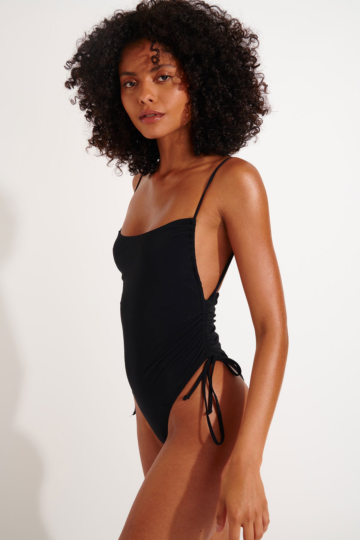 NESSY-BLACK Maillot de bain en noir Maillots de bain Banana Moon