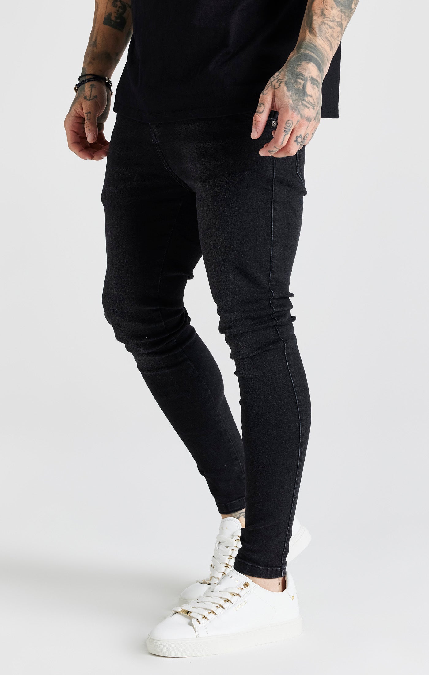 Essential Skinny Jean en noir Jeans SikSilk   