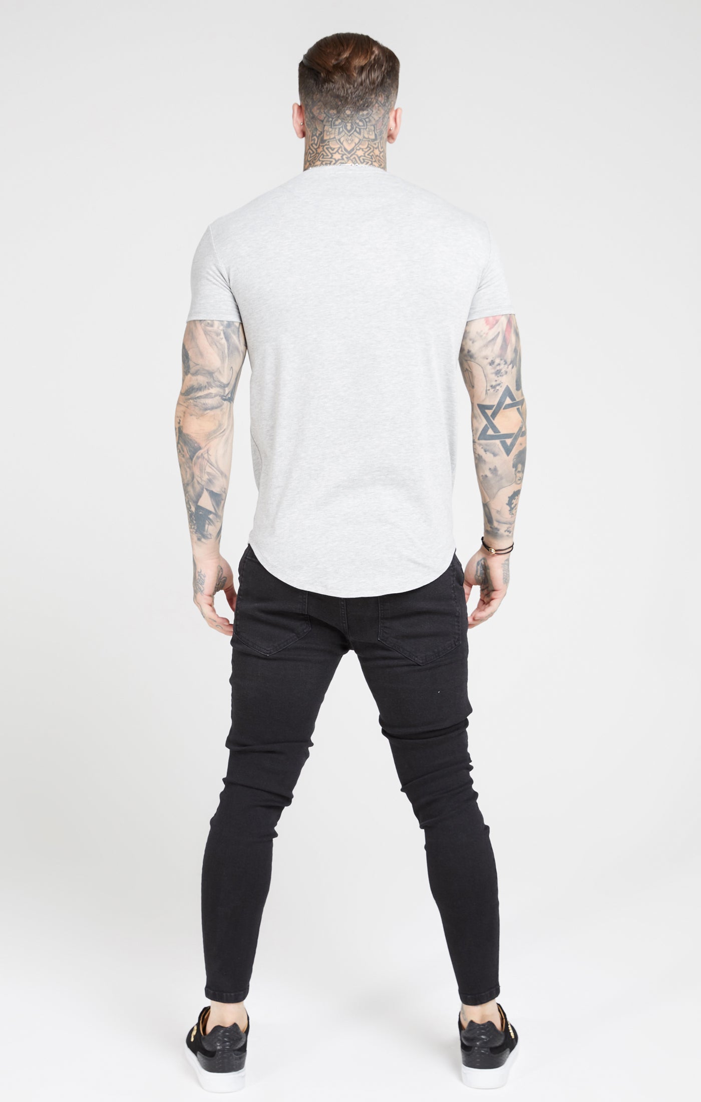 Essential Distressed Skinny Jean en noir Jeans SikSilk   