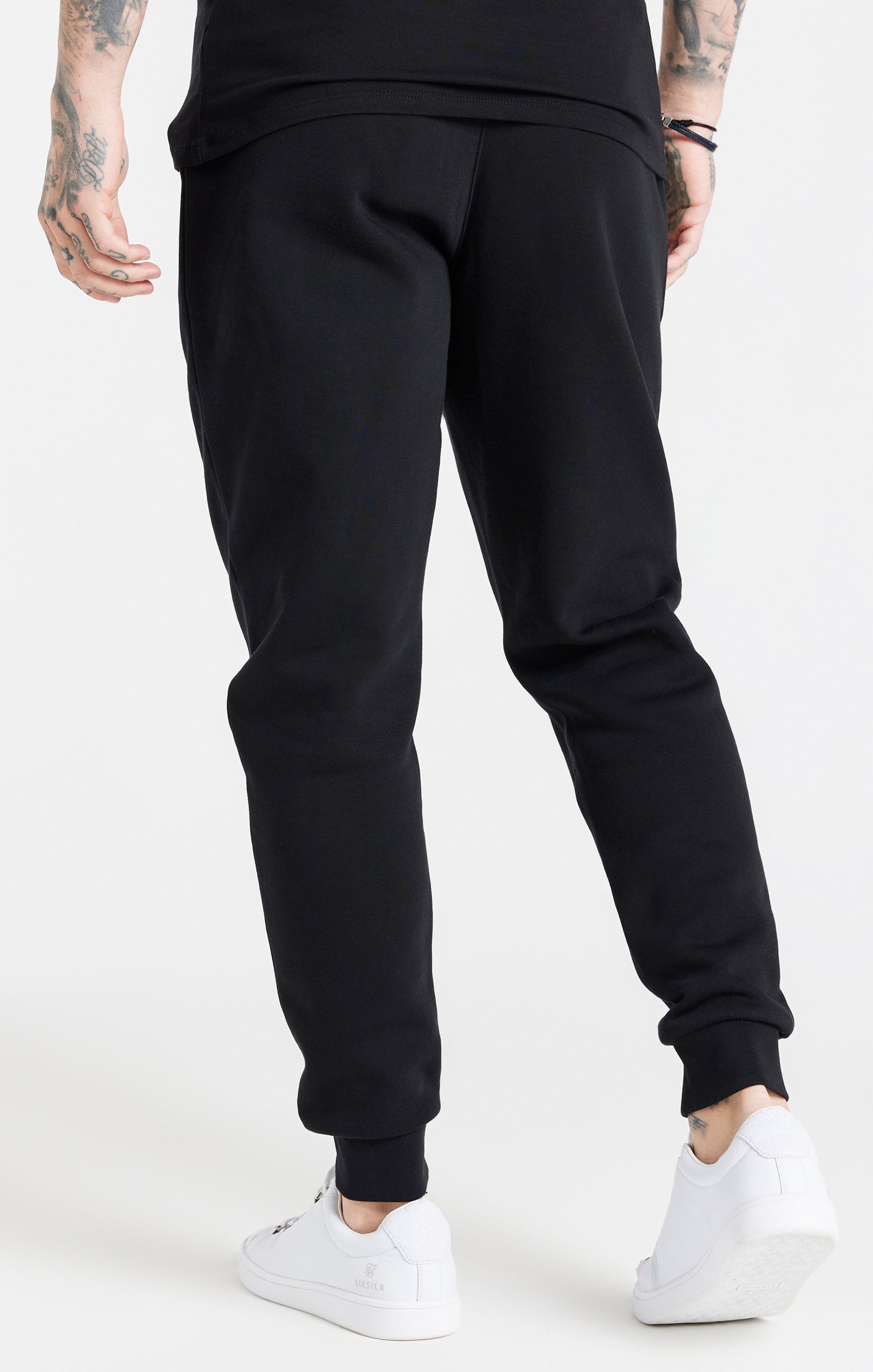 Essential Cuffed Jogger in Black Pantalon SikSilk   