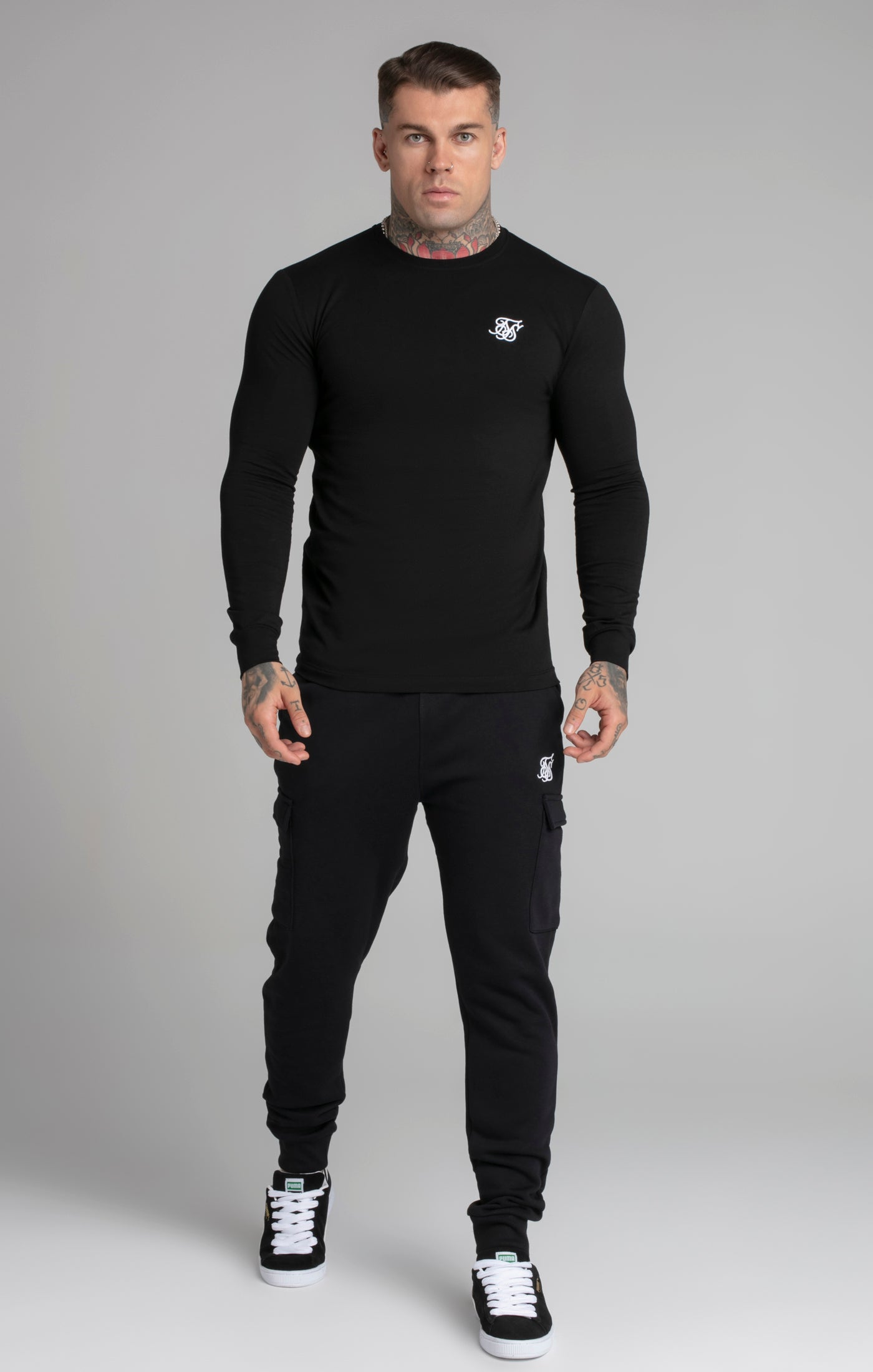 Essential Cargo Jogger in Black Pantalon SikSilk   