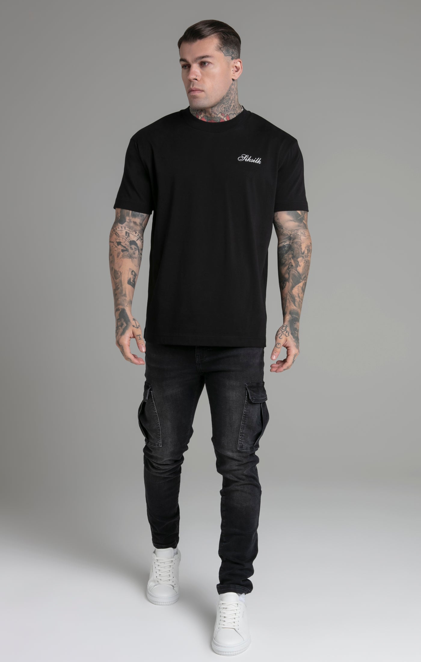 T-shirt graphique en noir T-shirts SikSilk   