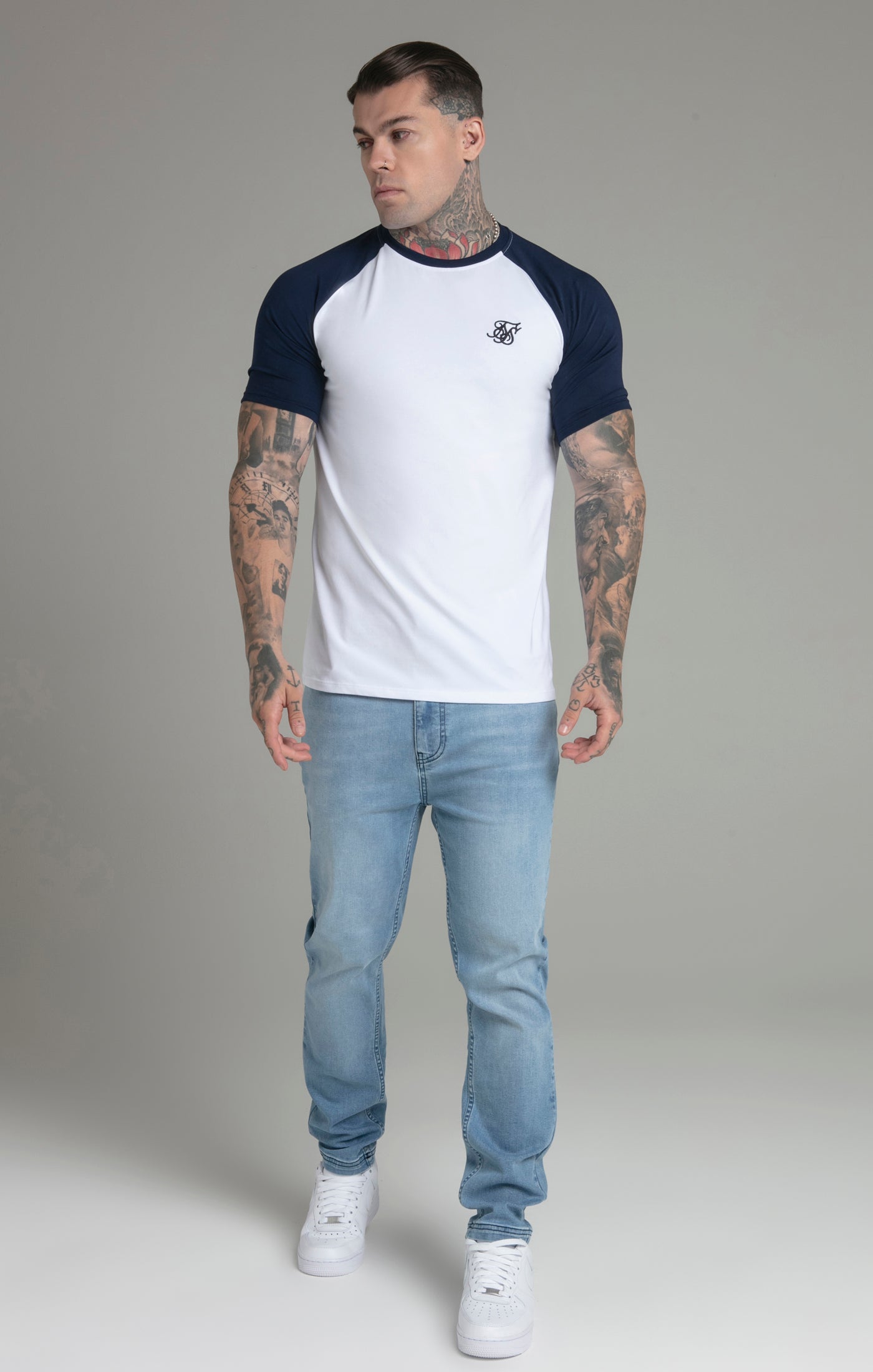 T-shirt raglan en blanc/navy T-shirts SikSilk   