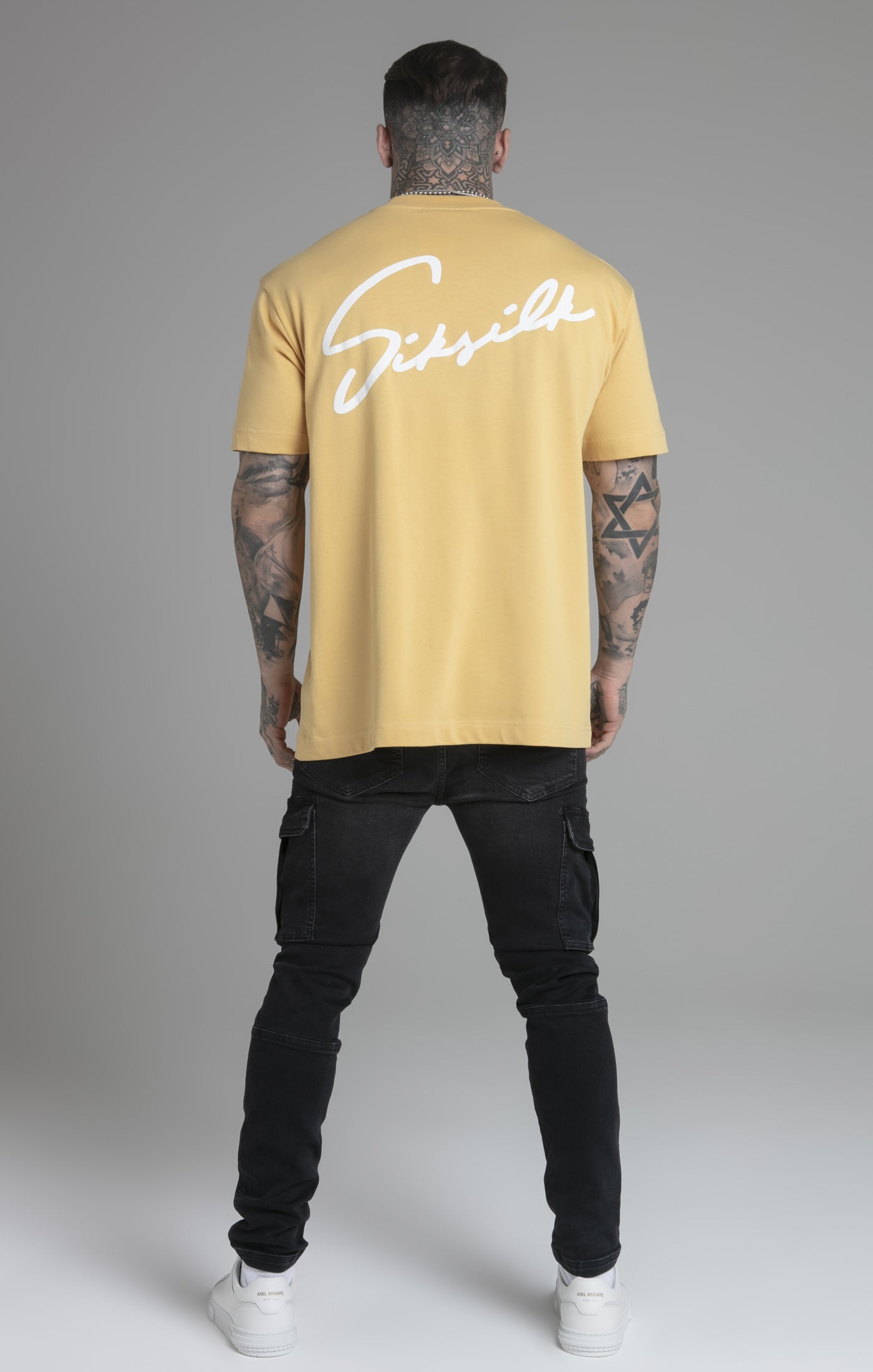 T-shirt Script en Yellow T-shirts SikSilk   