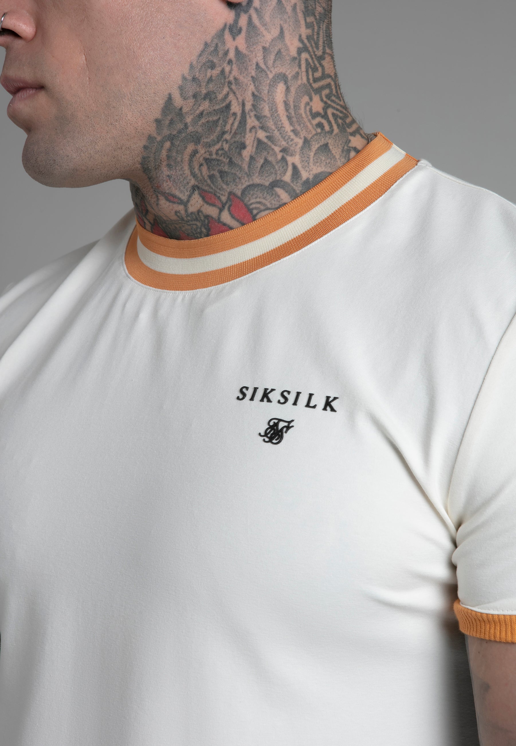 T-shirt Ringer en écru T-shirts SikSilk   