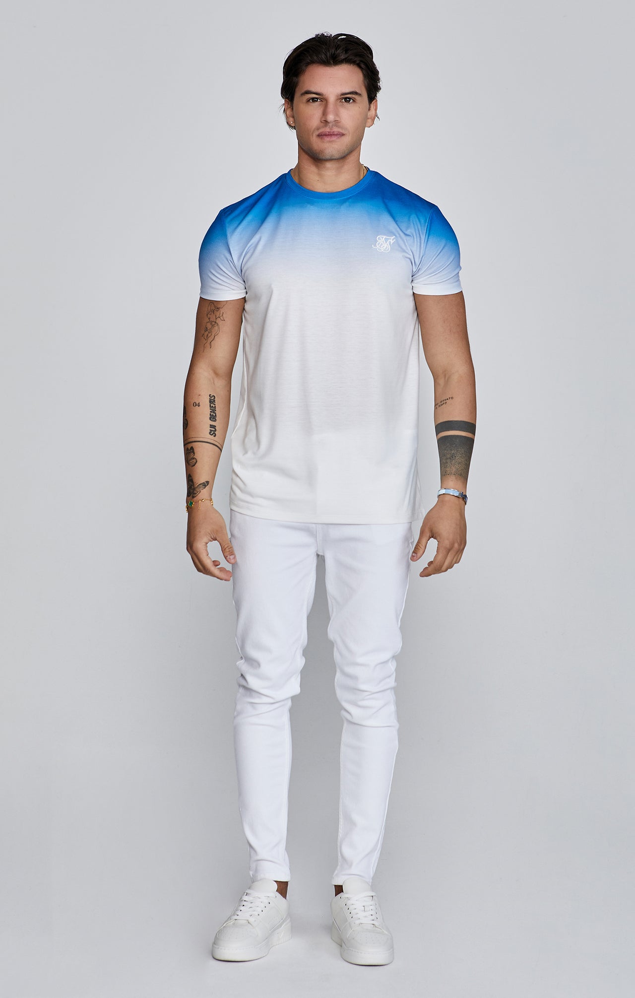 Fade T-shirt en Blue, White T-shirts SikSilk   