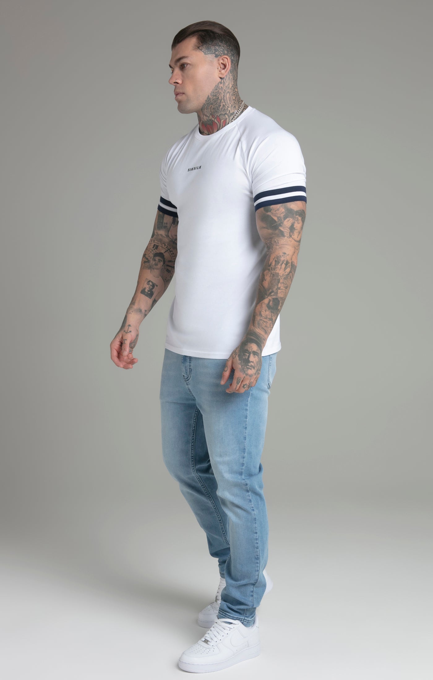 T-shirt Tournament en blanc T-shirts SikSilk   